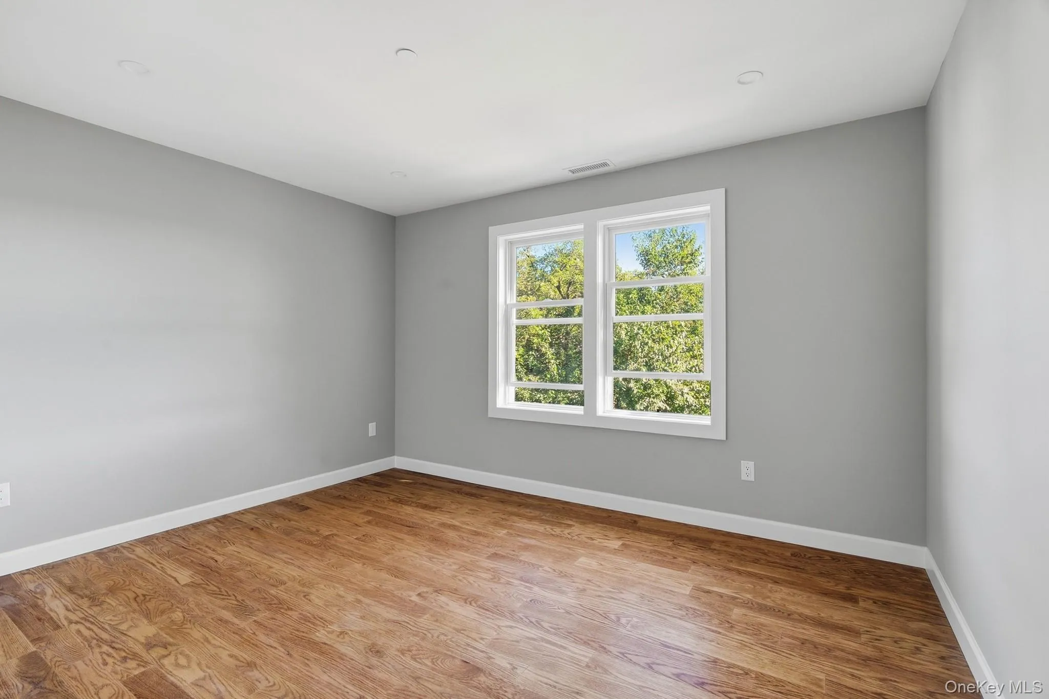 Solid wood floors and plenty of room Solid wood floors and plenty of room
