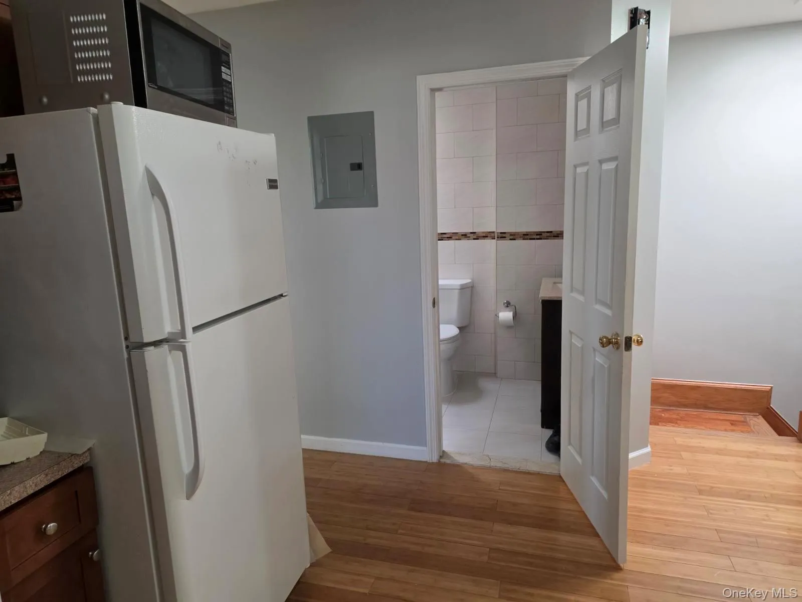 102-16 Park Ln S, New York, NY, 3 Bedroom Bedrooms, 4 Room Rooms,1 BathroomBathrooms,Residential Lease,For Rent,Park Ln S,0,1052456 102-16 Park Ln S, New York, NY, 3 Bedroom Bedrooms, 4 Room Rooms,1 BathroomBathrooms,Residential Lease,For Rent,Park Ln S,0,1052456