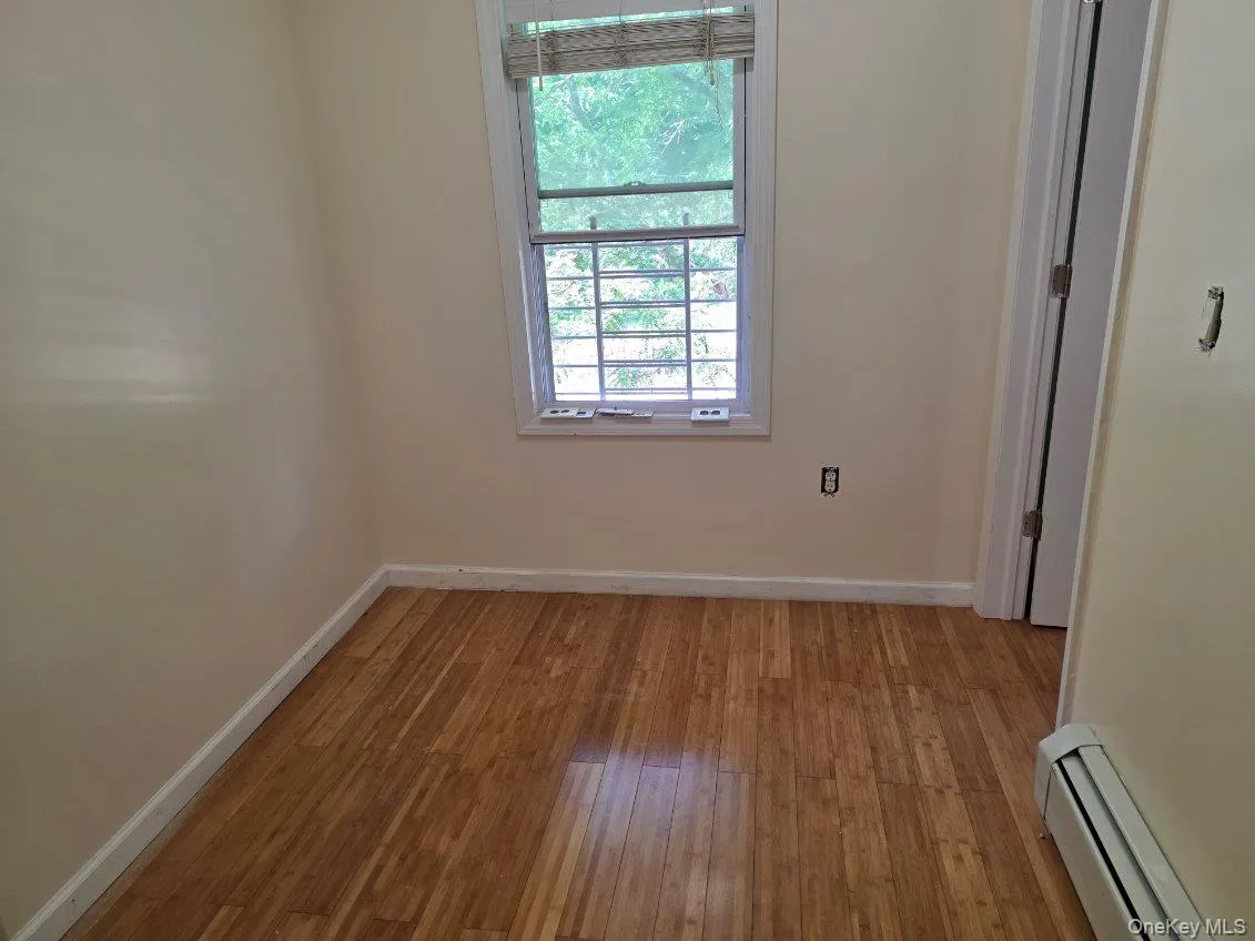 102-16 Park Ln S, New York, NY, 3 Bedroom Bedrooms, 4 Room Rooms,1 BathroomBathrooms,Residential Lease,For Rent,Park Ln S,0,1052456 102-16 Park Ln S, New York, NY, 3 Bedroom Bedrooms, 4 Room Rooms,1 BathroomBathrooms,Residential Lease,For Rent,Park Ln S,0,1052456