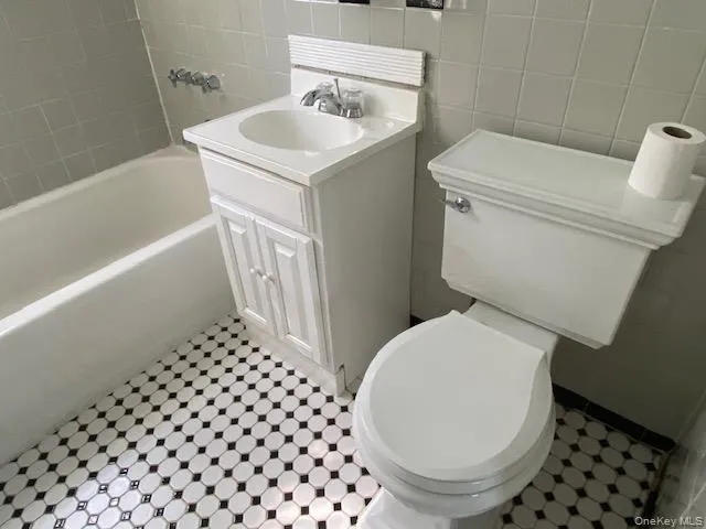 245-39 77th Crescent, New York, NY, 1 Bedroom Bedrooms, 4 Rooms Rooms,1 BathroomBathrooms,Residential,For Rent,77th,0,1052457 245-39 77th Crescent, New York, NY, 1 Bedroom Bedrooms, 4 Rooms Rooms,1 BathroomBathrooms,Residential,For Rent,77th,0,1052457