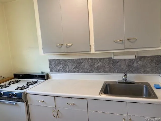 245-39 77th Crescent, New York, NY, 1 Bedroom Bedrooms, 4 Rooms Rooms,1 BathroomBathrooms,Residential,For Rent,77th,0,1052457 245-39 77th Crescent, New York, NY, 1 Bedroom Bedrooms, 4 Rooms Rooms,1 BathroomBathrooms,Residential,For Rent,77th,0,1052457