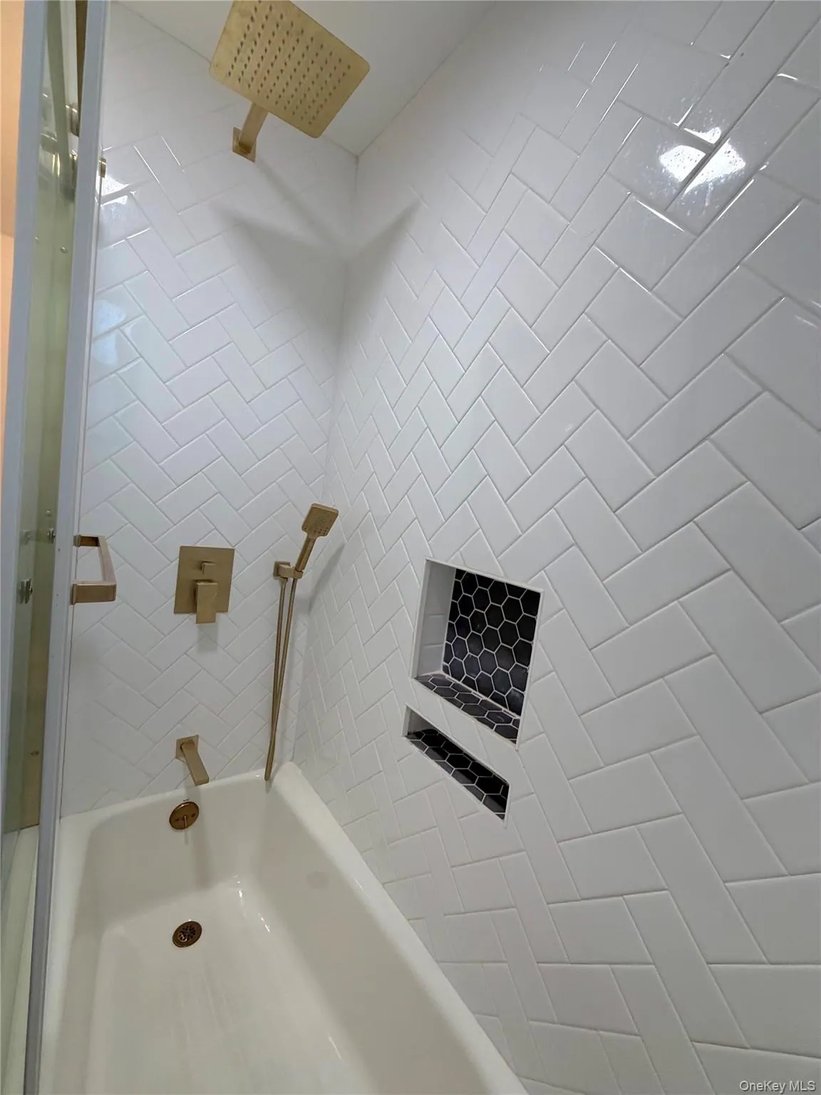 22-27 76th Street, New York, NY, 1 Bedroom Bedrooms, 4 Rooms Rooms,1 BathroomBathrooms,Residential,For Rent,76th,0,1052458 22-27 76th Street, New York, NY, 1 Bedroom Bedrooms, 4 Rooms Rooms,1 BathroomBathrooms,Residential,For Rent,76th,0,1052458