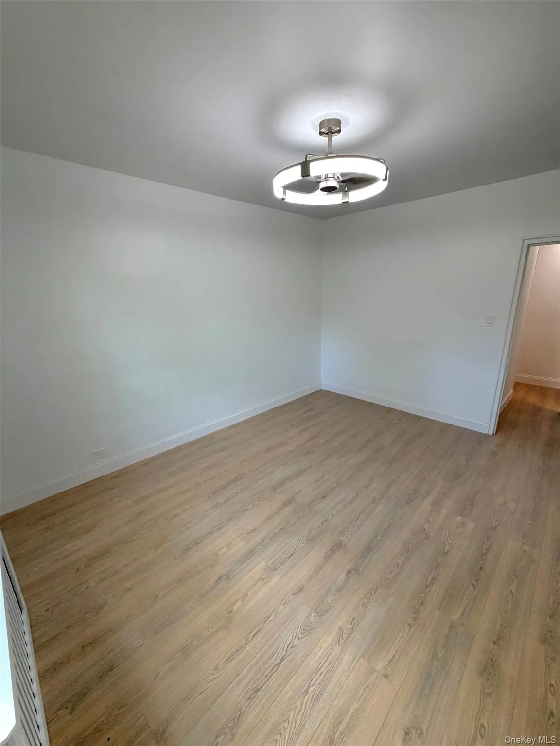 22-27 76th Street, New York, NY, 1 Bedroom Bedrooms, 4 Rooms Rooms,1 BathroomBathrooms,Residential,For Rent,76th,0,1052458 22-27 76th Street, New York, NY, 1 Bedroom Bedrooms, 4 Rooms Rooms,1 BathroomBathrooms,Residential,For Rent,76th,0,1052458