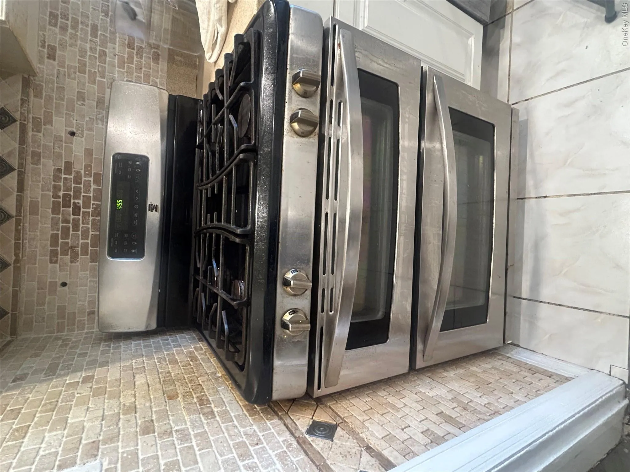 65 Horton Avenue, New Rochelle, NY, 4 Bedrooms Bedrooms, 9 Rooms Rooms,1 BathroomBathrooms,Residential Lease,For Rent,Horton,0,1052468 65 Horton Avenue, New Rochelle, NY, 4 Bedrooms Bedrooms, 9 Rooms Rooms,1 BathroomBathrooms,Residential Lease,For Rent,Horton,0,1052468