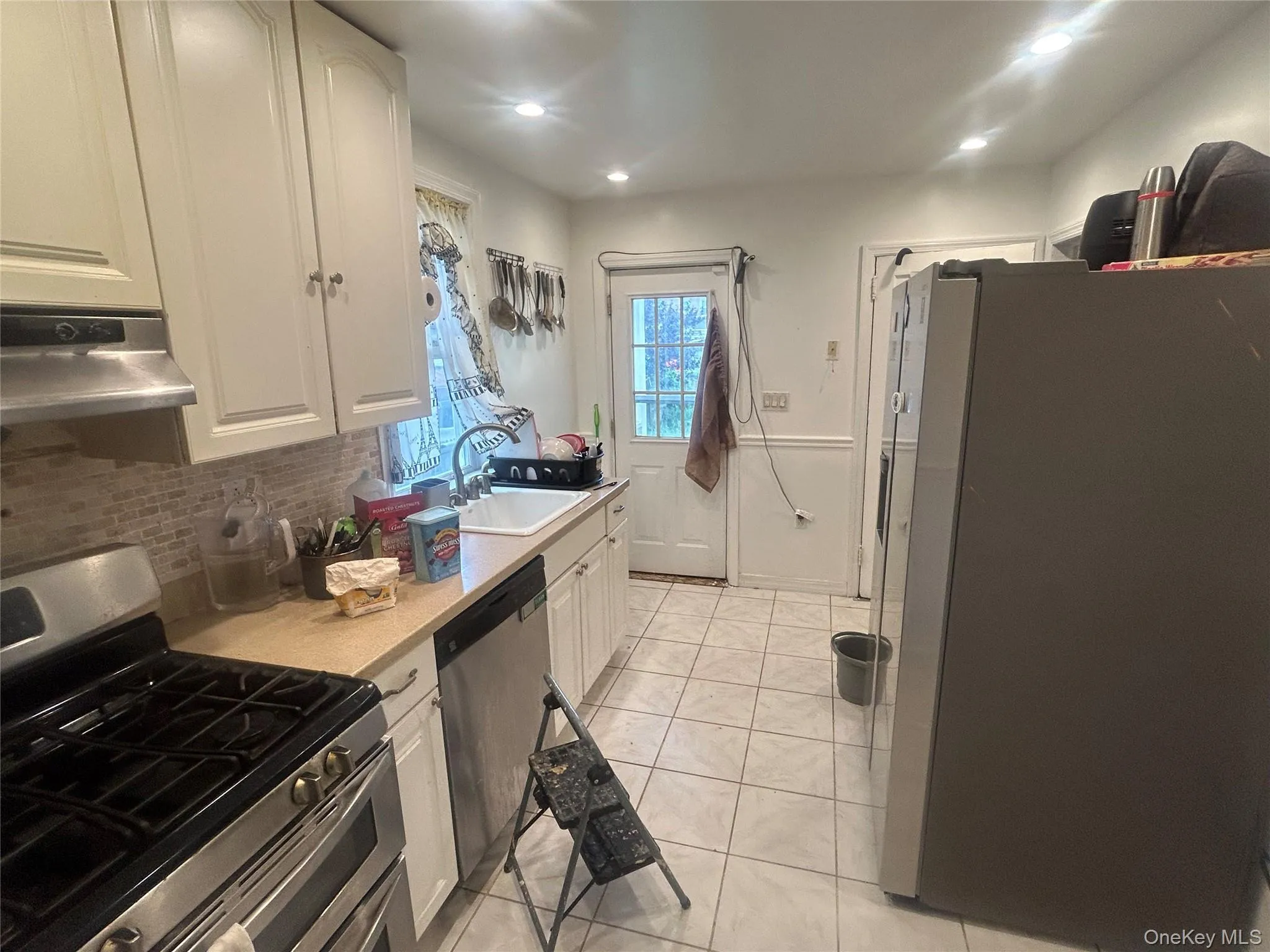 65 Horton Avenue, New Rochelle, NY, 4 Bedrooms Bedrooms, 9 Rooms Rooms,1 BathroomBathrooms,Residential Lease,For Rent,Horton,0,1052468 65 Horton Avenue, New Rochelle, NY, 4 Bedrooms Bedrooms, 9 Rooms Rooms,1 BathroomBathrooms,Residential Lease,For Rent,Horton,0,1052468