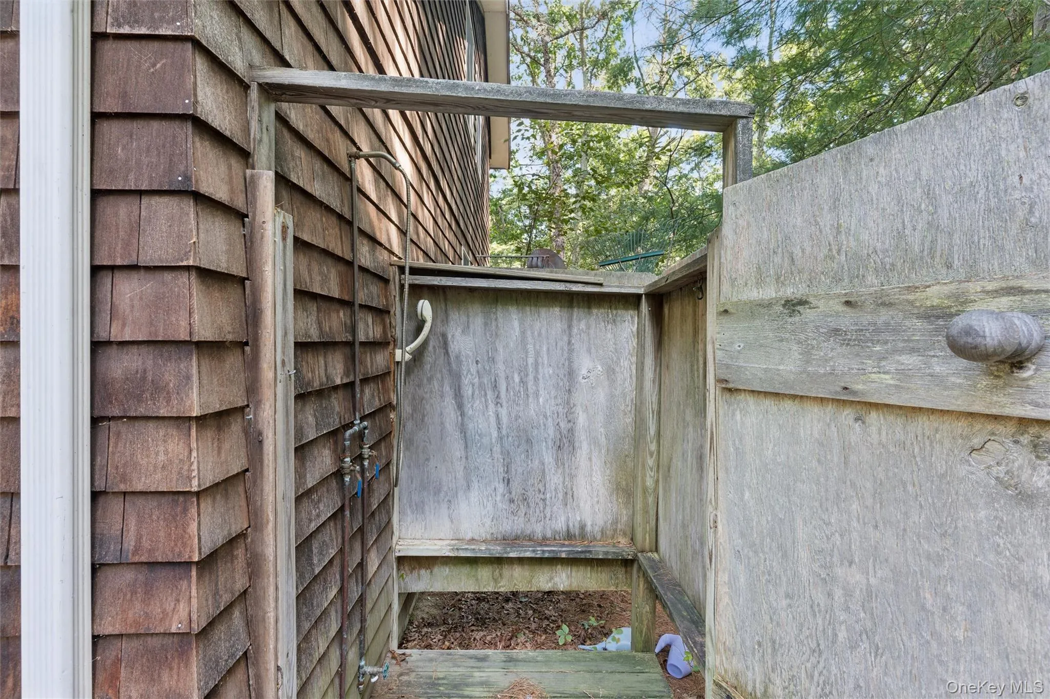 outdoor shower