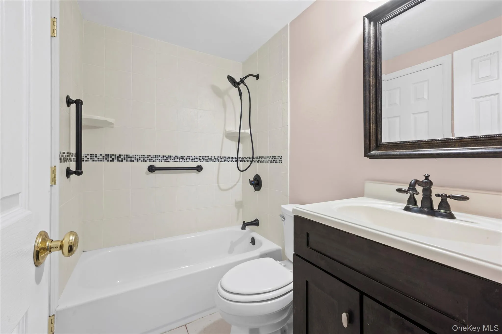 4 Lexington Court, Brookhaven, NY, 3 Bedrooms Bedrooms, 6 Rooms Rooms,1 BathroomBathrooms,Residential,For Rent,Lexington,0,1052476 4 Lexington Court, Brookhaven, NY, 3 Bedrooms Bedrooms, 6 Rooms Rooms,1 BathroomBathrooms,Residential,For Rent,Lexington,0,1052476