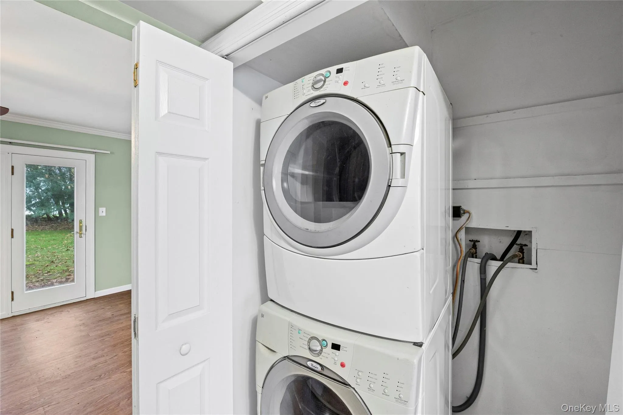 4 Lexington Court, Brookhaven, NY, 3 Bedrooms Bedrooms, 6 Rooms Rooms,1 BathroomBathrooms,Residential,For Rent,Lexington,0,1052476 4 Lexington Court, Brookhaven, NY, 3 Bedrooms Bedrooms, 6 Rooms Rooms,1 BathroomBathrooms,Residential,For Rent,Lexington,0,1052476