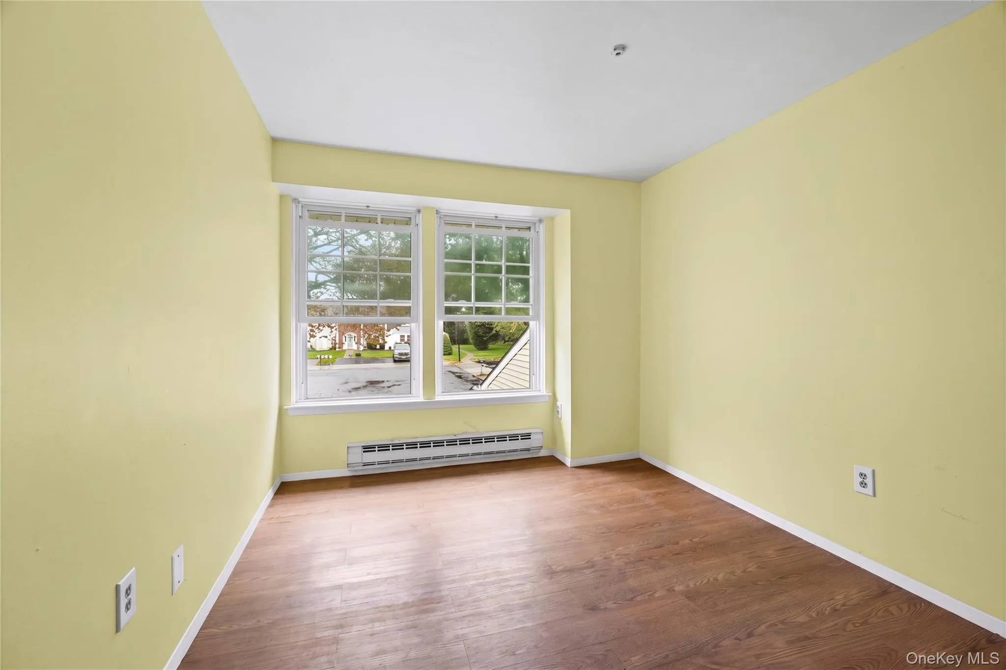 4 Lexington Court, Brookhaven, NY, 3 Bedrooms Bedrooms, 6 Rooms Rooms,1 BathroomBathrooms,Residential,For Rent,Lexington,0,1052476 4 Lexington Court, Brookhaven, NY, 3 Bedrooms Bedrooms, 6 Rooms Rooms,1 BathroomBathrooms,Residential,For Rent,Lexington,0,1052476