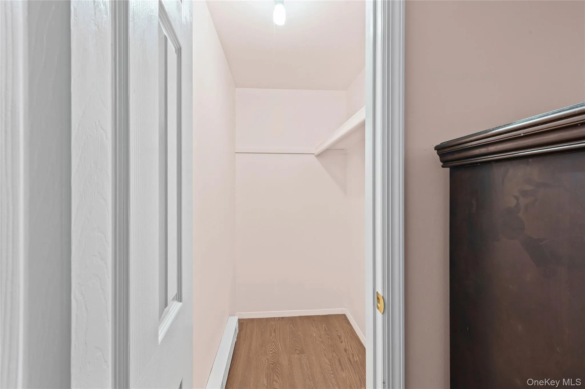 4 Lexington Court, Brookhaven, NY, 3 Bedrooms Bedrooms, 6 Rooms Rooms,1 BathroomBathrooms,Residential,For Rent,Lexington,0,1052476 4 Lexington Court, Brookhaven, NY, 3 Bedrooms Bedrooms, 6 Rooms Rooms,1 BathroomBathrooms,Residential,For Rent,Lexington,0,1052476