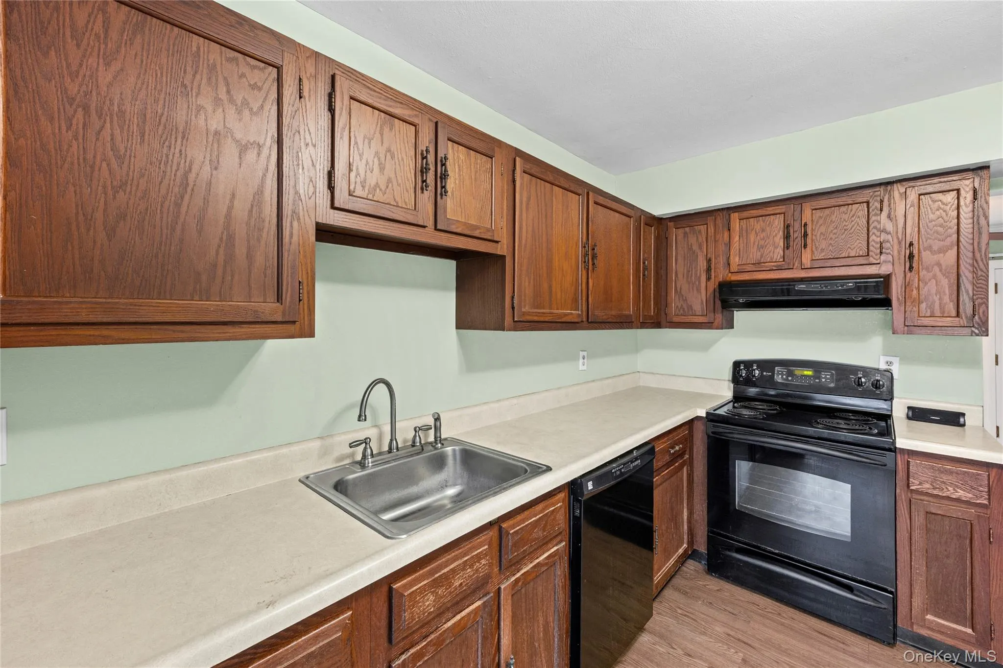 4 Lexington Court, Brookhaven, NY, 3 Bedrooms Bedrooms, 6 Rooms Rooms,1 BathroomBathrooms,Residential,For Rent,Lexington,0,1052476 4 Lexington Court, Brookhaven, NY, 3 Bedrooms Bedrooms, 6 Rooms Rooms,1 BathroomBathrooms,Residential,For Rent,Lexington,0,1052476