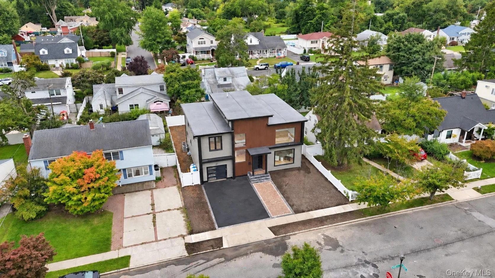 38 Birch Lane, Hempstead, NY, 5 Bedrooms Bedrooms, 13 Rooms Rooms,3 BathroomsBathrooms,Residential,For Rent,Birch,0,1052481 38 Birch Lane, Hempstead, NY, 5 Bedrooms Bedrooms, 13 Rooms Rooms,3 BathroomsBathrooms,Residential,For Rent,Birch,0,1052481