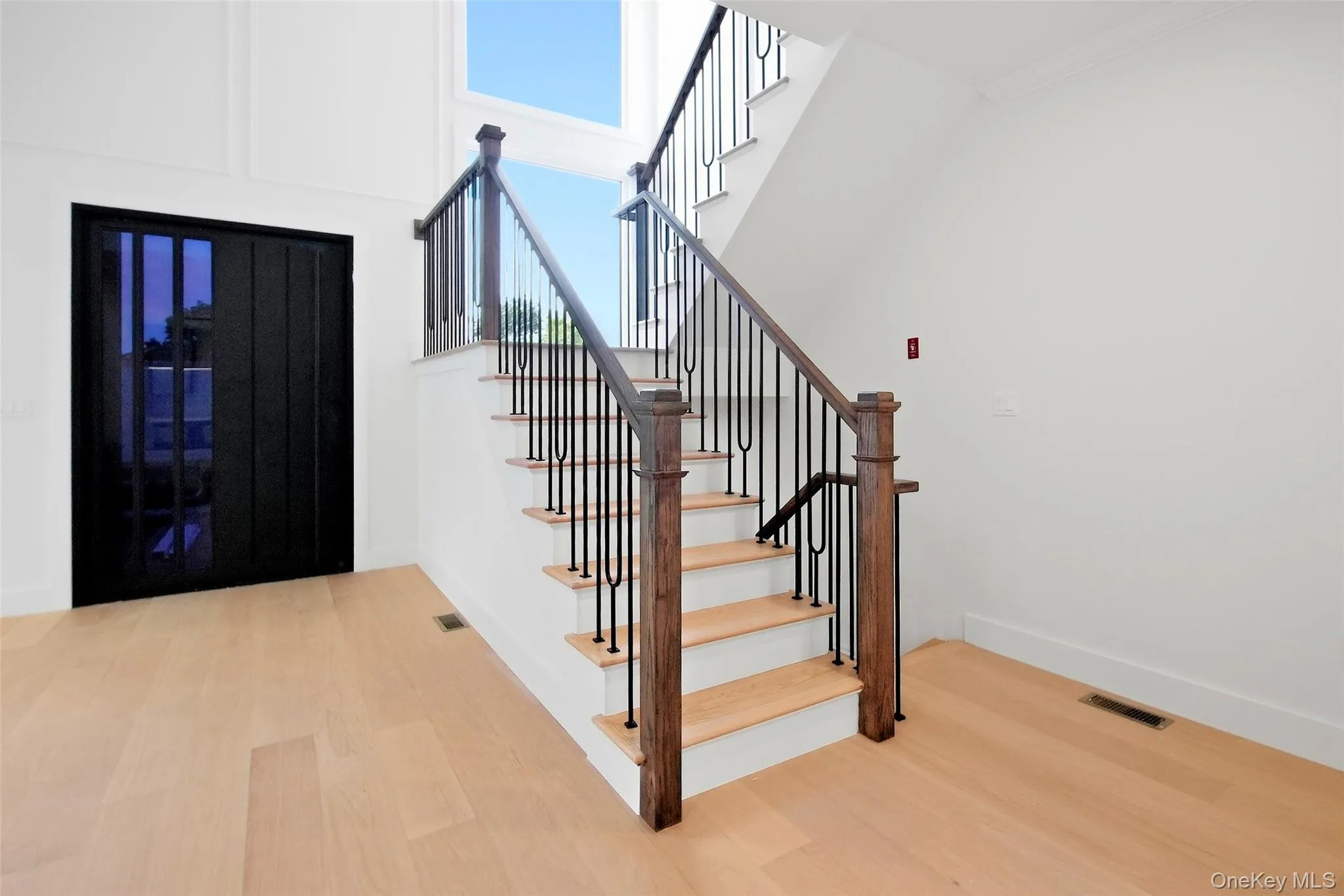 38 Birch Lane, Hempstead, NY, 5 Bedrooms Bedrooms, 13 Rooms Rooms,3 BathroomsBathrooms,Residential,For Rent,Birch,0,1052481 38 Birch Lane, Hempstead, NY, 5 Bedrooms Bedrooms, 13 Rooms Rooms,3 BathroomsBathrooms,Residential,For Rent,Birch,0,1052481