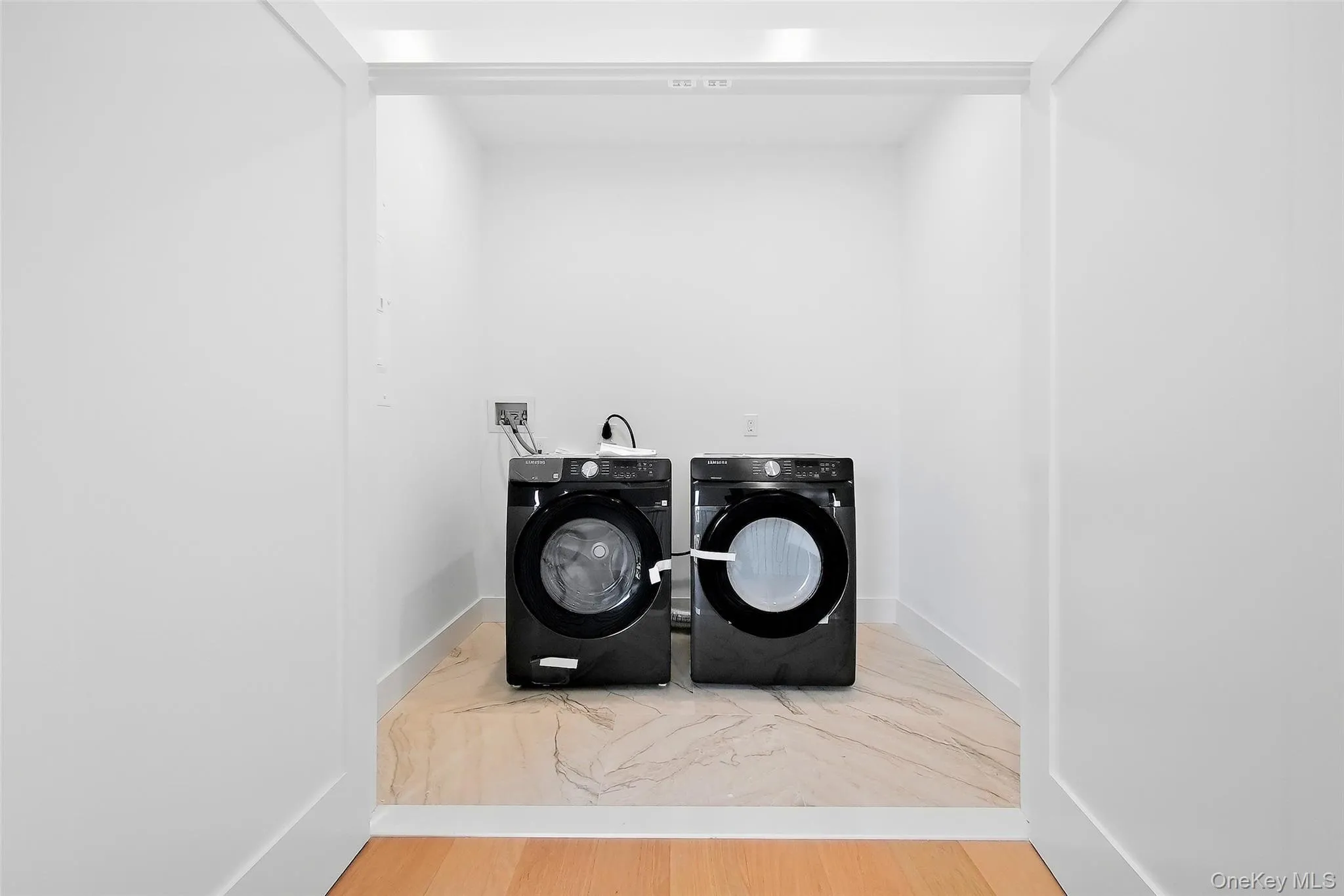38 Birch Lane, Hempstead, NY, 5 Bedrooms Bedrooms, 13 Rooms Rooms,3 BathroomsBathrooms,Residential,For Rent,Birch,0,1052481 38 Birch Lane, Hempstead, NY, 5 Bedrooms Bedrooms, 13 Rooms Rooms,3 BathroomsBathrooms,Residential,For Rent,Birch,0,1052481