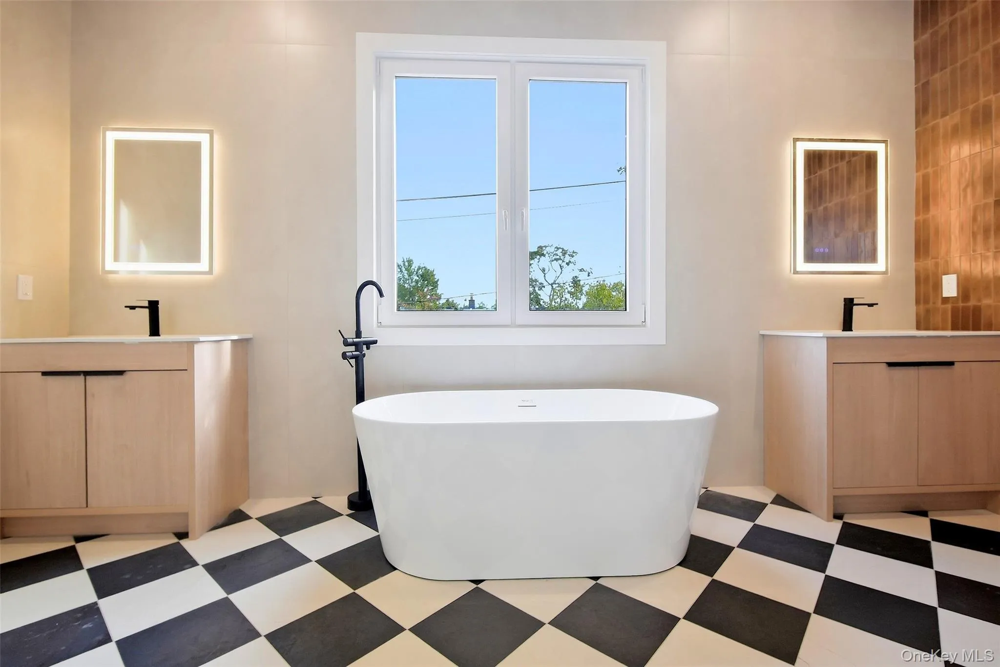 38 Birch Lane, Hempstead, NY, 5 Bedrooms Bedrooms, 13 Rooms Rooms,3 BathroomsBathrooms,Residential,For Rent,Birch,0,1052481 38 Birch Lane, Hempstead, NY, 5 Bedrooms Bedrooms, 13 Rooms Rooms,3 BathroomsBathrooms,Residential,For Rent,Birch,0,1052481