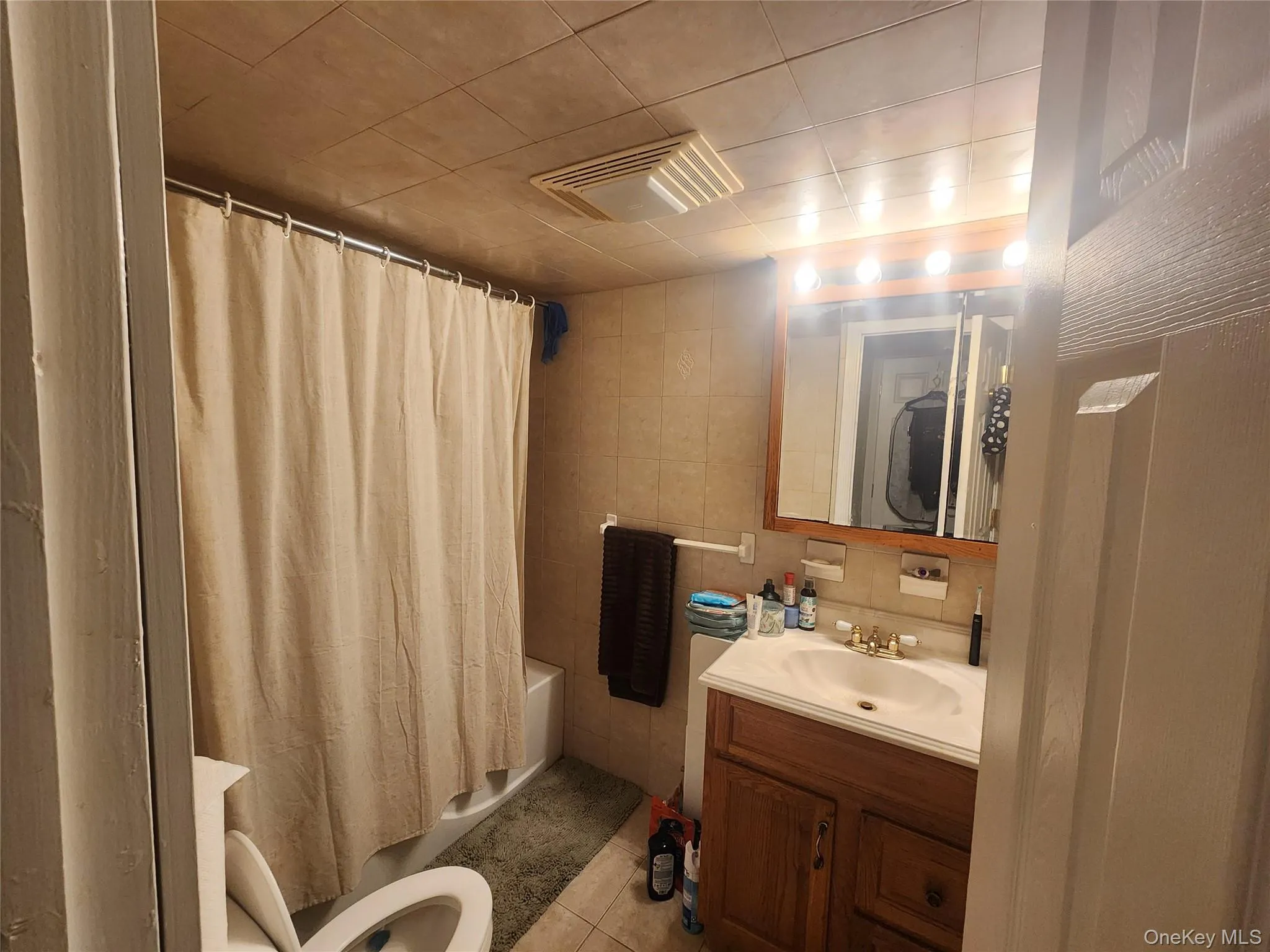 4 Sprucewood Boulevard, Islip, NY, 3 Bedrooms Bedrooms, 16 Rooms Rooms,4 BathroomsBathrooms,Residential,For Rent,Sprucewood,0,1052487 4 Sprucewood Boulevard, Islip, NY, 3 Bedrooms Bedrooms, 16 Rooms Rooms,4 BathroomsBathrooms,Residential,For Rent,Sprucewood,0,1052487