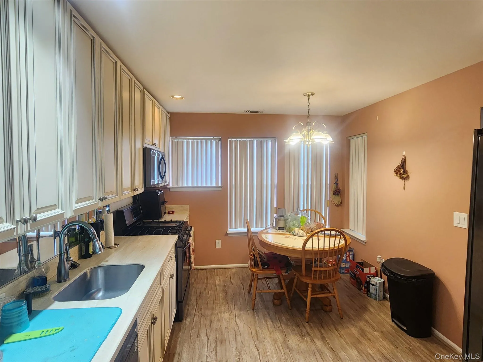 4 Sprucewood Boulevard, Islip, NY, 3 Bedrooms Bedrooms, 16 Rooms Rooms,4 BathroomsBathrooms,Residential,For Rent,Sprucewood,0,1052487 4 Sprucewood Boulevard, Islip, NY, 3 Bedrooms Bedrooms, 16 Rooms Rooms,4 BathroomsBathrooms,Residential,For Rent,Sprucewood,0,1052487