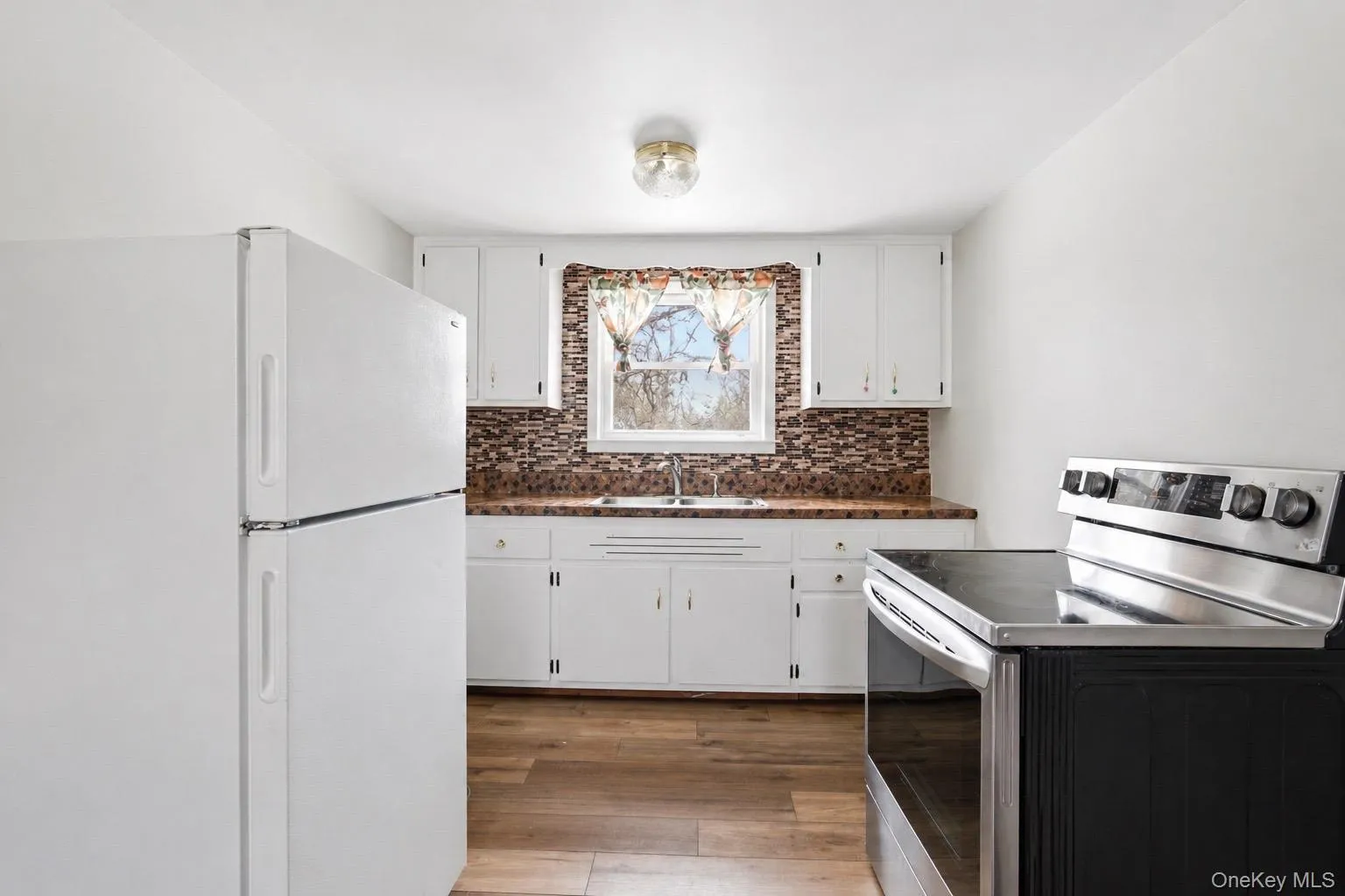 162 Parkwood Drive, Brookhaven, NY, 3 Bedrooms Bedrooms, 8 Rooms Rooms,2 BathroomsBathrooms,Residential,For Rent,Parkwood,0,1052489 162 Parkwood Drive, Brookhaven, NY, 3 Bedrooms Bedrooms, 8 Rooms Rooms,2 BathroomsBathrooms,Residential,For Rent,Parkwood,0,1052489