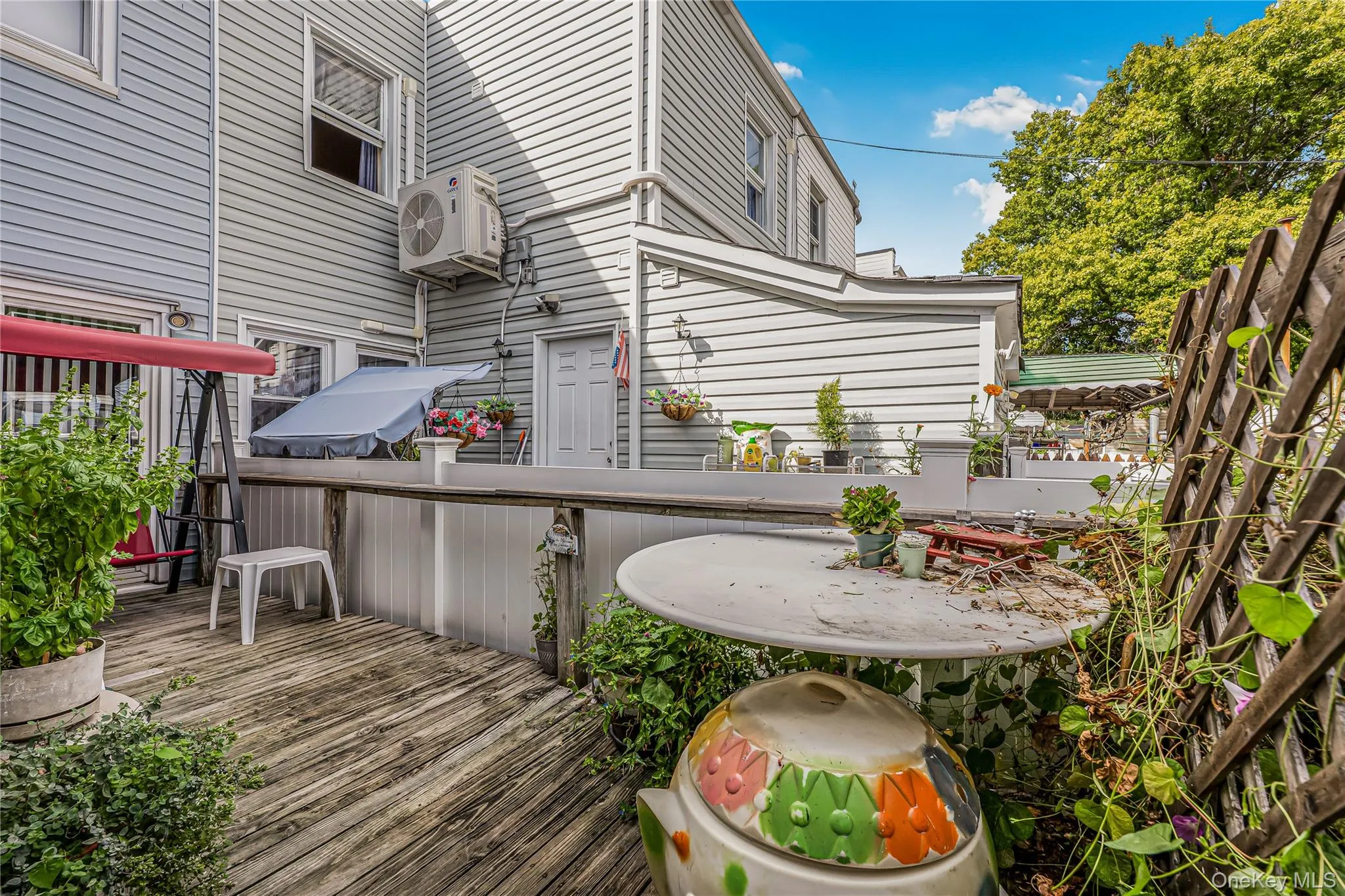 9307 76th Street, New York, NY, 3 Bedrooms Bedrooms, 6 Rooms Rooms,1 BathroomBathrooms,Residential,For Rent,76th,0,1052492 9307 76th Street, New York, NY, 3 Bedrooms Bedrooms, 6 Rooms Rooms,1 BathroomBathrooms,Residential,For Rent,76th,0,1052492
