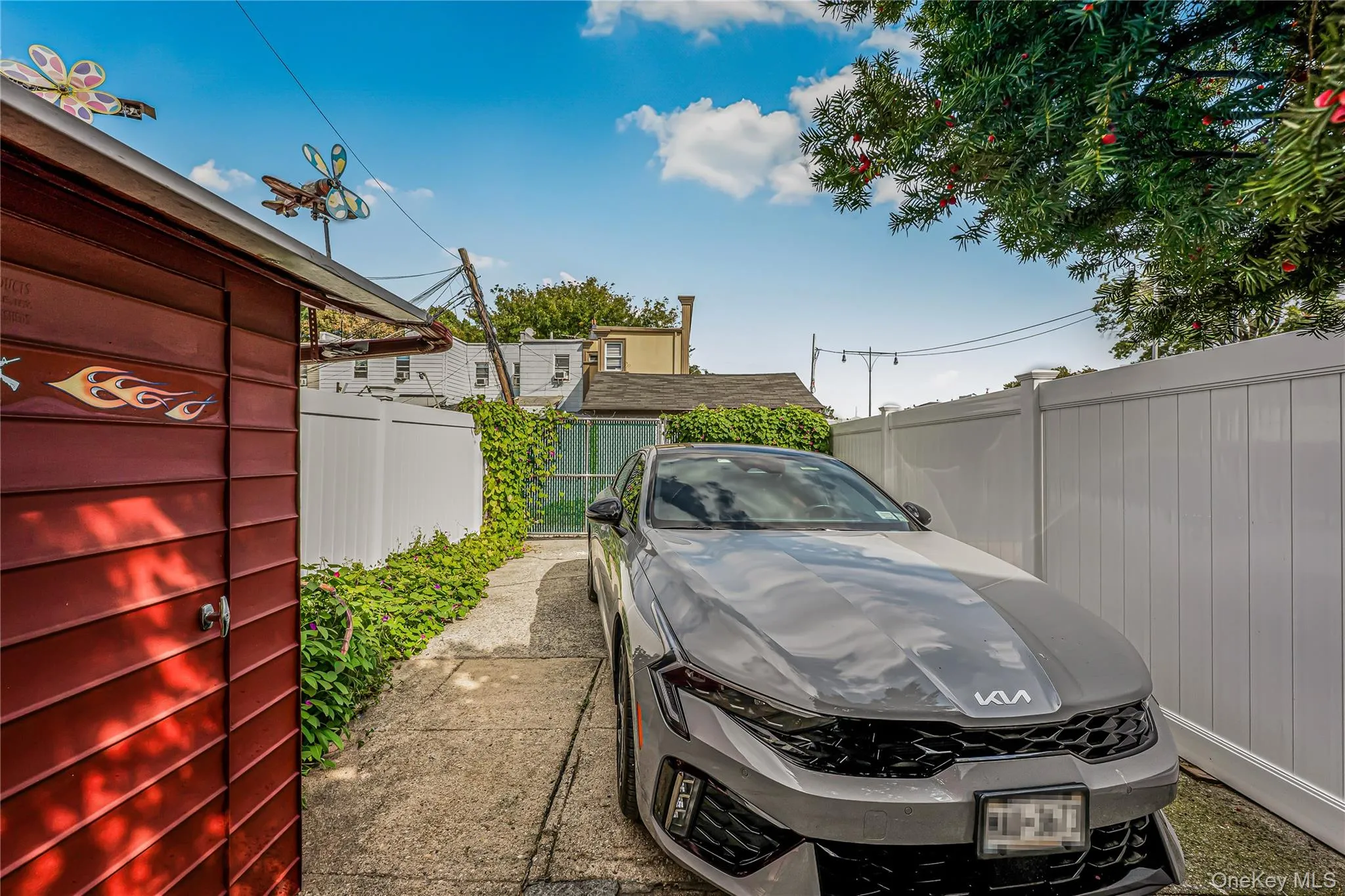 9307 76th Street, New York, NY, 3 Bedrooms Bedrooms, 6 Rooms Rooms,1 BathroomBathrooms,Residential,For Rent,76th,0,1052492 9307 76th Street, New York, NY, 3 Bedrooms Bedrooms, 6 Rooms Rooms,1 BathroomBathrooms,Residential,For Rent,76th,0,1052492