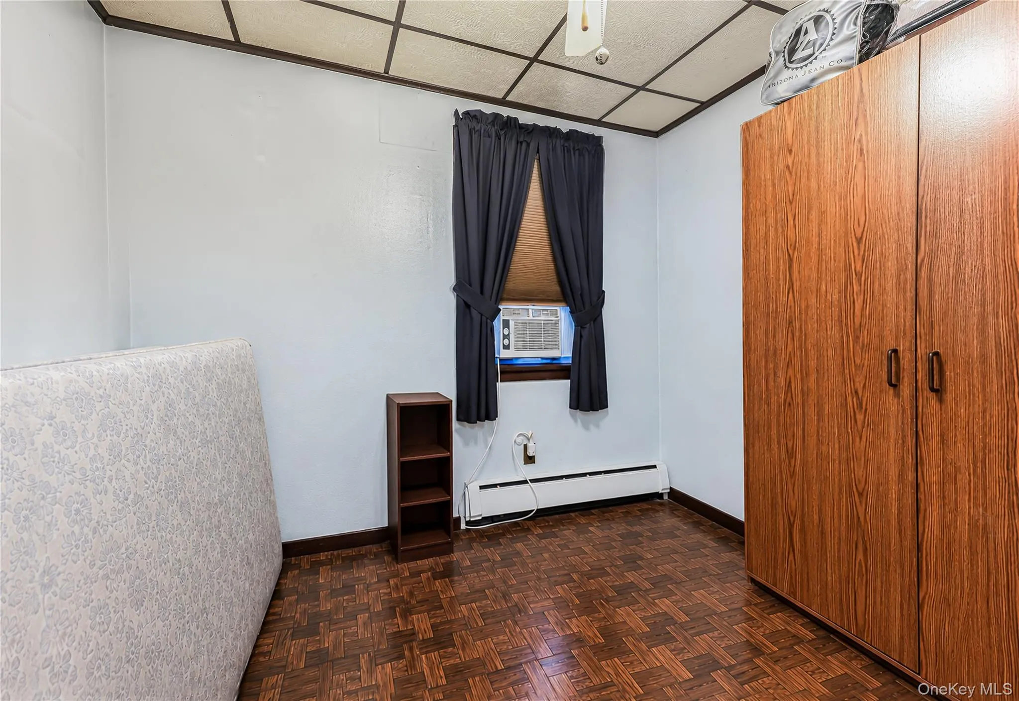 9307 76th Street, New York, NY, 3 Bedrooms Bedrooms, 6 Rooms Rooms,1 BathroomBathrooms,Residential,For Rent,76th,0,1052492 9307 76th Street, New York, NY, 3 Bedrooms Bedrooms, 6 Rooms Rooms,1 BathroomBathrooms,Residential,For Rent,76th,0,1052492