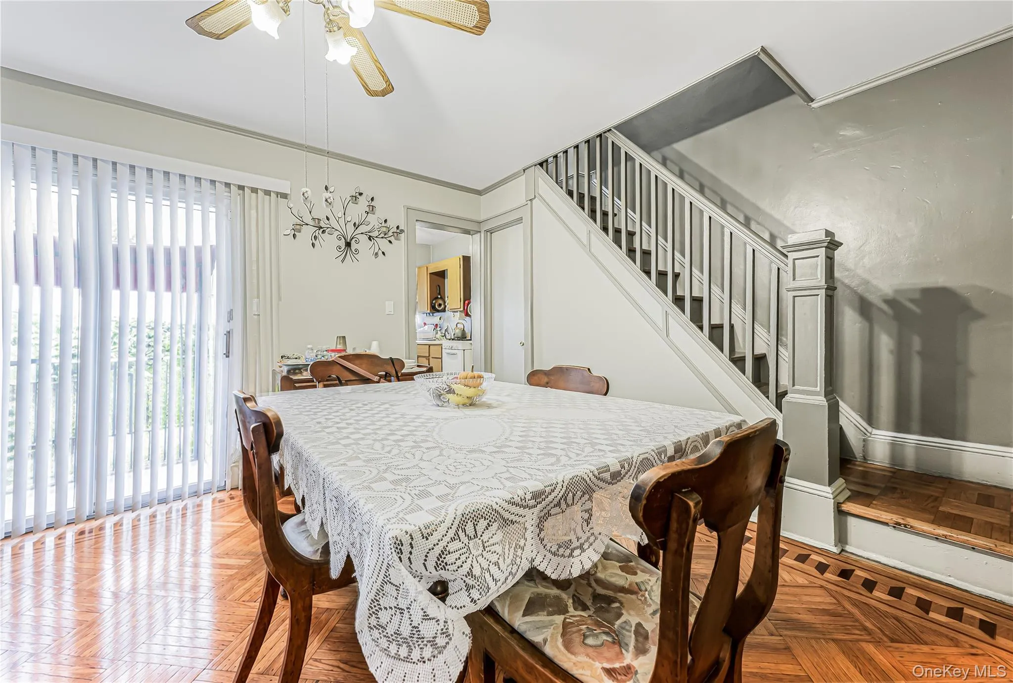 9307 76th Street, New York, NY, 3 Bedrooms Bedrooms, 6 Rooms Rooms,1 BathroomBathrooms,Residential,For Rent,76th,0,1052492 9307 76th Street, New York, NY, 3 Bedrooms Bedrooms, 6 Rooms Rooms,1 BathroomBathrooms,Residential,For Rent,76th,0,1052492