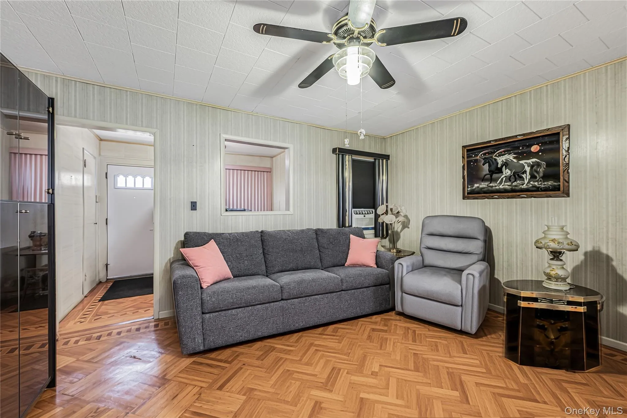 9307 76th Street, New York, NY, 3 Bedrooms Bedrooms, 6 Rooms Rooms,1 BathroomBathrooms,Residential,For Rent,76th,0,1052492 9307 76th Street, New York, NY, 3 Bedrooms Bedrooms, 6 Rooms Rooms,1 BathroomBathrooms,Residential,For Rent,76th,0,1052492