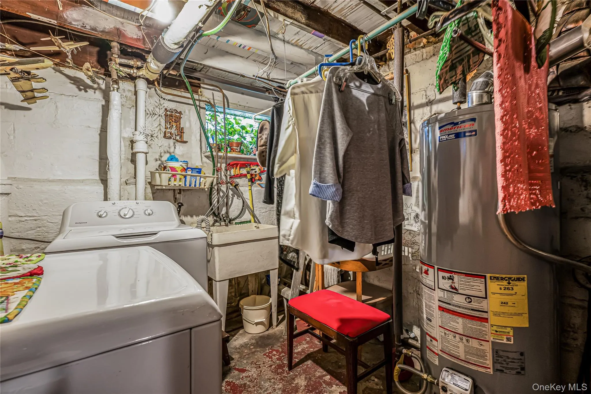 9307 76th Street, New York, NY, 3 Bedrooms Bedrooms, 6 Rooms Rooms,1 BathroomBathrooms,Residential,For Rent,76th,0,1052492 9307 76th Street, New York, NY, 3 Bedrooms Bedrooms, 6 Rooms Rooms,1 BathroomBathrooms,Residential,For Rent,76th,0,1052492