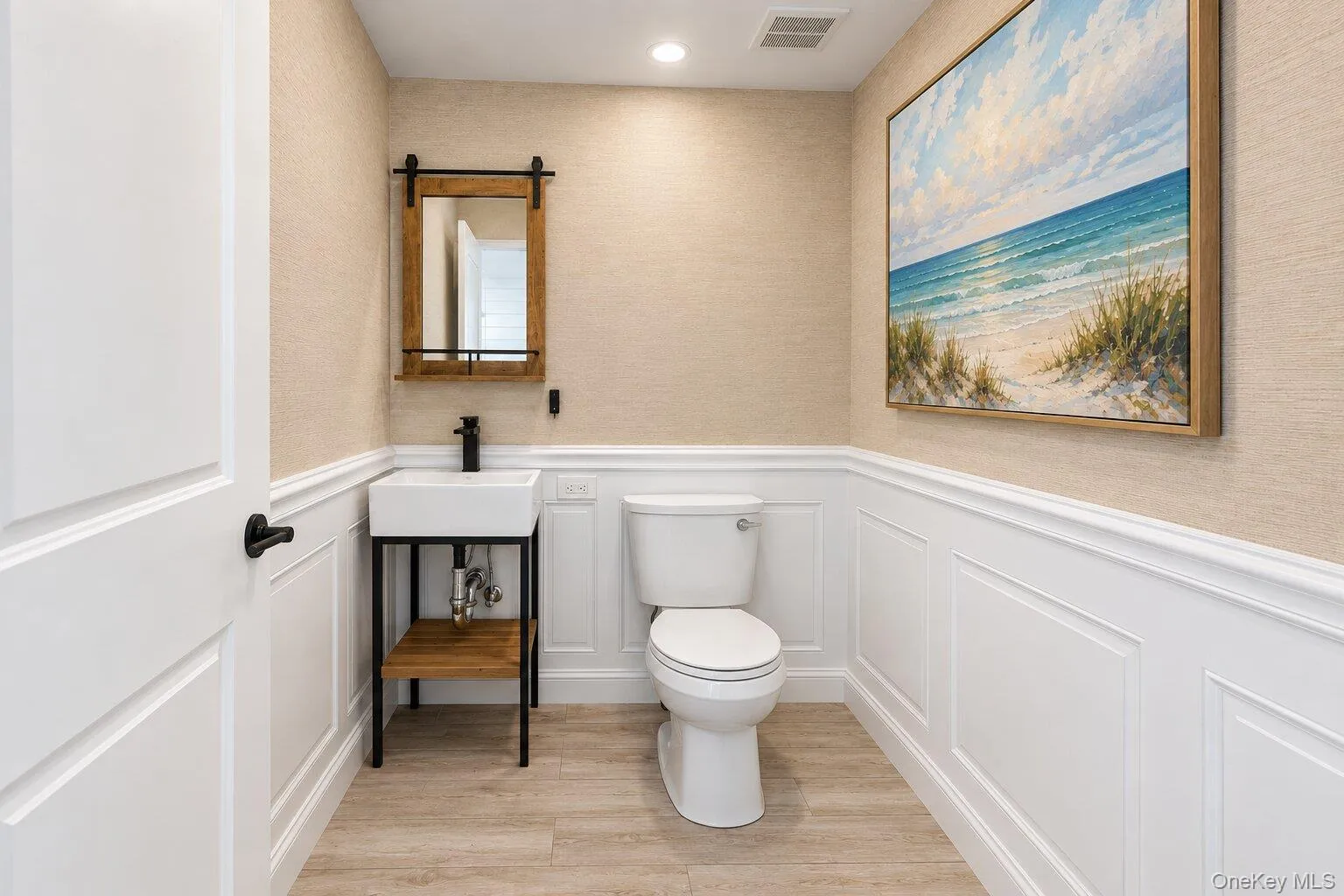 2 Richmond Road, Hempstead, NY, 1 Bedroom Bedrooms, 4 Rooms Rooms,1 BathroomBathrooms,Residential,For Rent,Richmond,0,1052494 2 Richmond Road, Hempstead, NY, 1 Bedroom Bedrooms, 4 Rooms Rooms,1 BathroomBathrooms,Residential,For Rent,Richmond,0,1052494