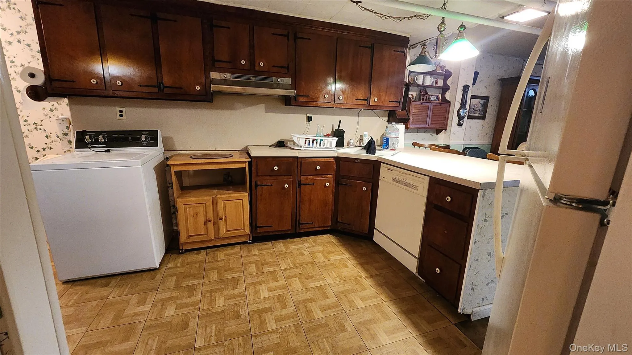79-04 Kneeland Avenue, New York, NY, 2 Bedrooms Bedrooms, 7 Rooms Rooms,2 BathroomsBathrooms,Residential,For Rent,Kneeland,0,1052498 79-04 Kneeland Avenue, New York, NY, 2 Bedrooms Bedrooms, 7 Rooms Rooms,2 BathroomsBathrooms,Residential,For Rent,Kneeland,0,1052498