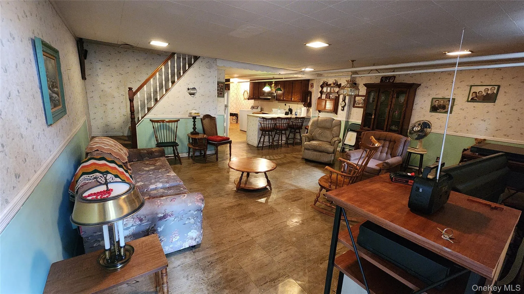 79-04 Kneeland Avenue, New York, NY, 2 Bedrooms Bedrooms, 7 Rooms Rooms,2 BathroomsBathrooms,Residential,For Rent,Kneeland,0,1052498 79-04 Kneeland Avenue, New York, NY, 2 Bedrooms Bedrooms, 7 Rooms Rooms,2 BathroomsBathrooms,Residential,For Rent,Kneeland,0,1052498