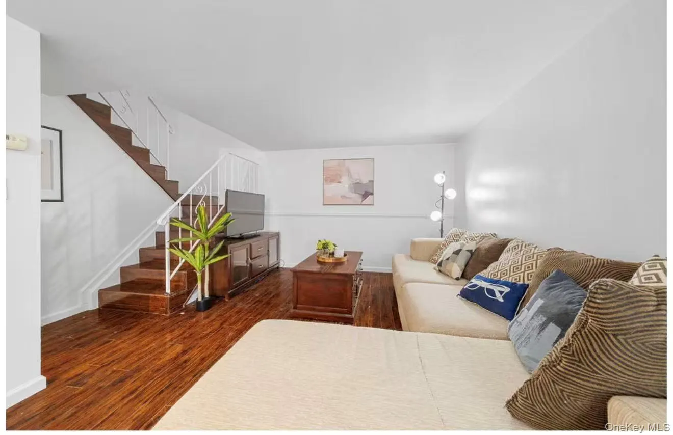 177 Cambridge Drive, Brookhaven, NY, 2 Bedrooms Bedrooms, 6 Rooms Rooms,1 BathroomBathrooms,Residential,For Rent,Cambridge,0,1052501 177 Cambridge Drive, Brookhaven, NY, 2 Bedrooms Bedrooms, 6 Rooms Rooms,1 BathroomBathrooms,Residential,For Rent,Cambridge,0,1052501