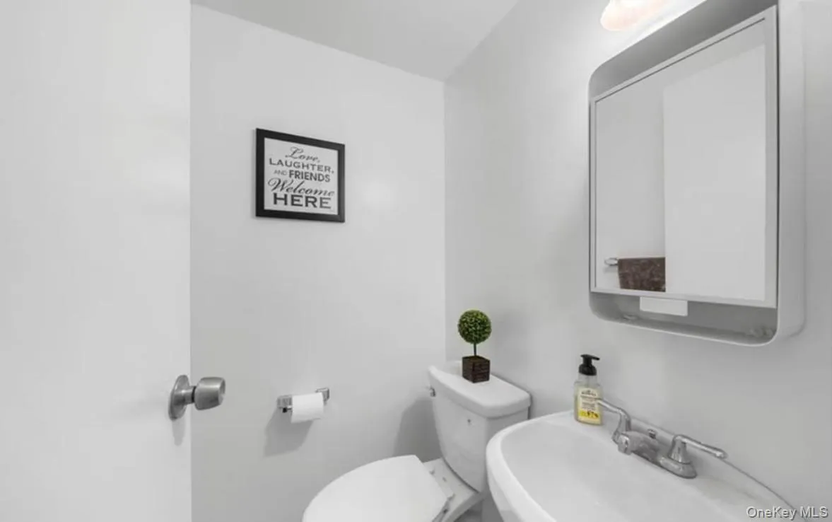 177 Cambridge Drive, Brookhaven, NY, 2 Bedrooms Bedrooms, 6 Rooms Rooms,1 BathroomBathrooms,Residential,For Rent,Cambridge,0,1052501 177 Cambridge Drive, Brookhaven, NY, 2 Bedrooms Bedrooms, 6 Rooms Rooms,1 BathroomBathrooms,Residential,For Rent,Cambridge,0,1052501