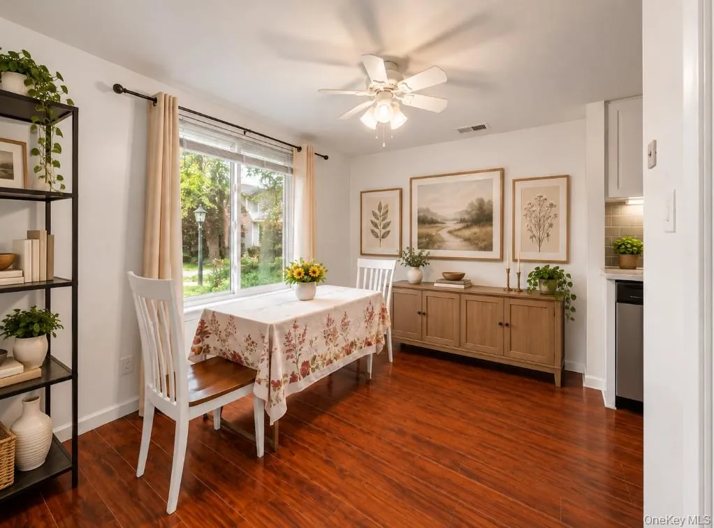177 Cambridge Drive, Brookhaven, NY, 2 Bedrooms Bedrooms, 6 Rooms Rooms,1 BathroomBathrooms,Residential,For Rent,Cambridge,0,1052501 177 Cambridge Drive, Brookhaven, NY, 2 Bedrooms Bedrooms, 6 Rooms Rooms,1 BathroomBathrooms,Residential,For Rent,Cambridge,0,1052501