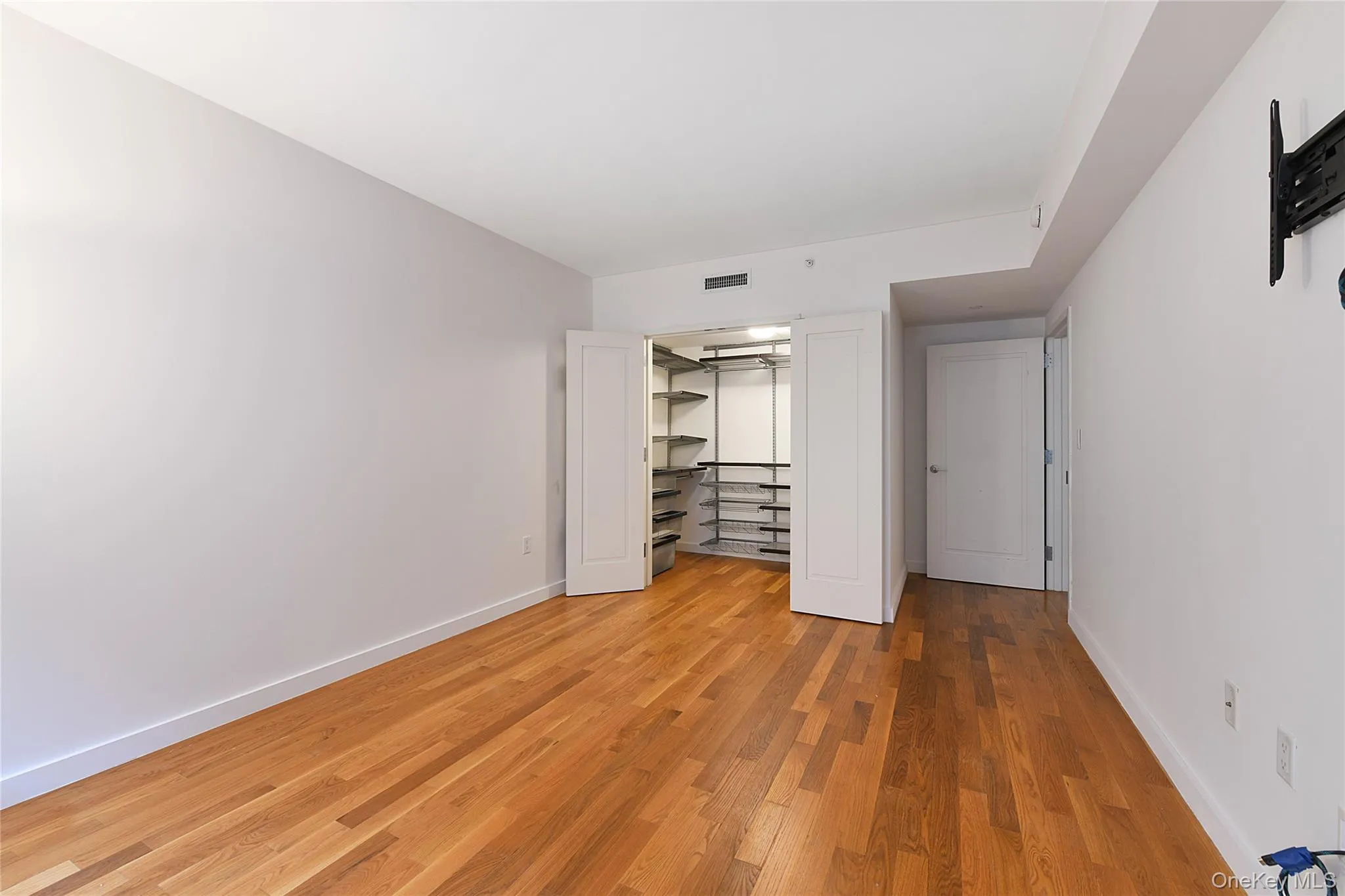 10620 70th Avenue, New York, NY, 1 Bedroom Bedrooms, 4 Rooms Rooms,1 BathroomBathrooms,Residential Lease,For Rent,70th,0,1052504 10620 70th Avenue, New York, NY, 1 Bedroom Bedrooms, 4 Rooms Rooms,1 BathroomBathrooms,Residential Lease,For Rent,70th,0,1052504
