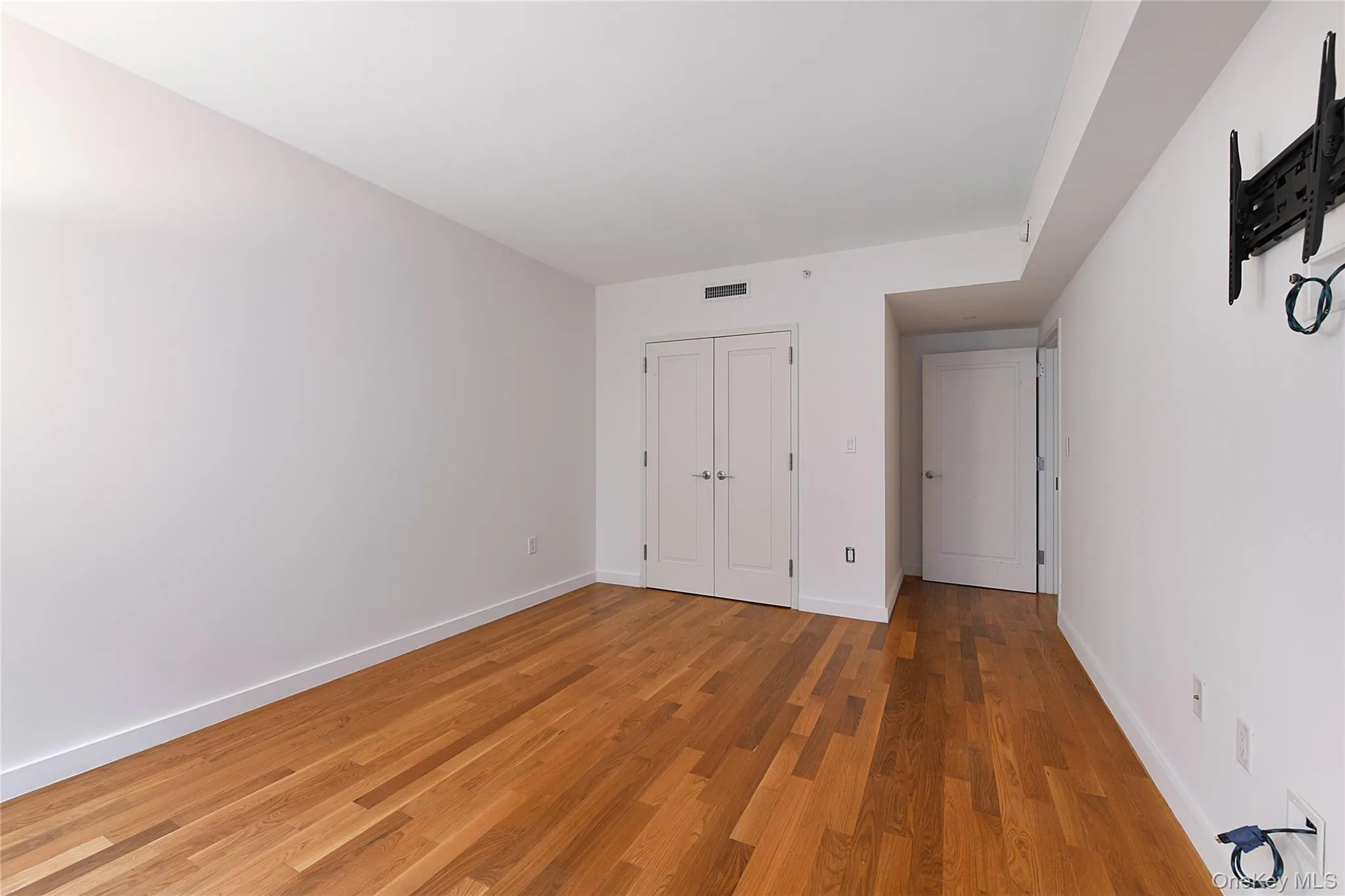 10620 70th Avenue, New York, NY, 1 Bedroom Bedrooms, 4 Rooms Rooms,1 BathroomBathrooms,Residential Lease,For Rent,70th,0,1052504 10620 70th Avenue, New York, NY, 1 Bedroom Bedrooms, 4 Rooms Rooms,1 BathroomBathrooms,Residential Lease,For Rent,70th,0,1052504