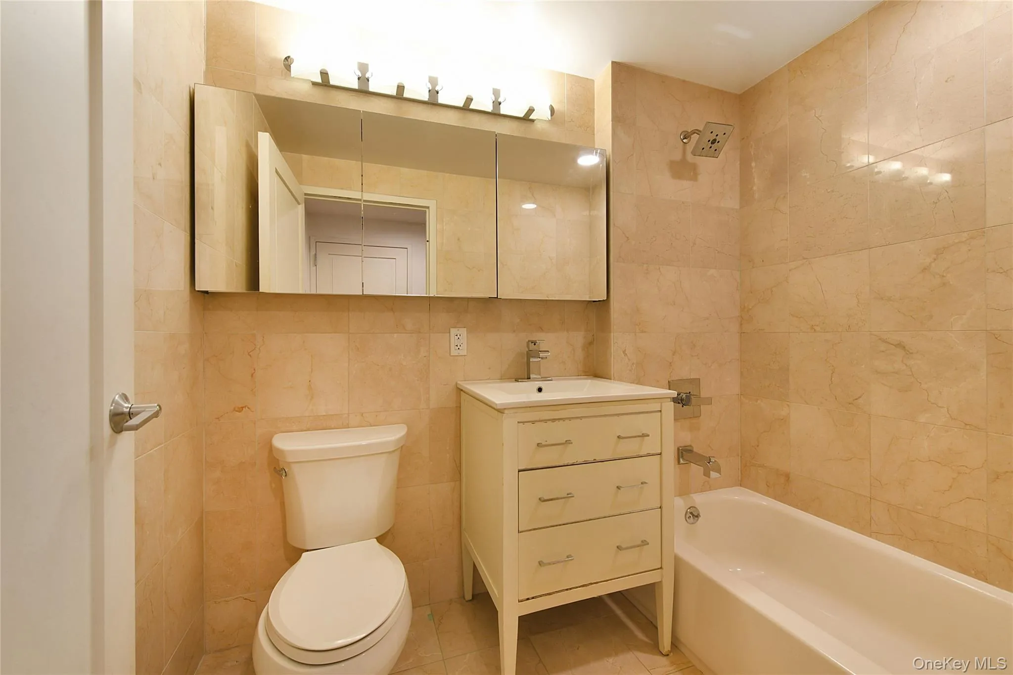 10620 70th Avenue, New York, NY, 1 Bedroom Bedrooms, 4 Rooms Rooms,1 BathroomBathrooms,Residential Lease,For Rent,70th,0,1052504 10620 70th Avenue, New York, NY, 1 Bedroom Bedrooms, 4 Rooms Rooms,1 BathroomBathrooms,Residential Lease,For Rent,70th,0,1052504