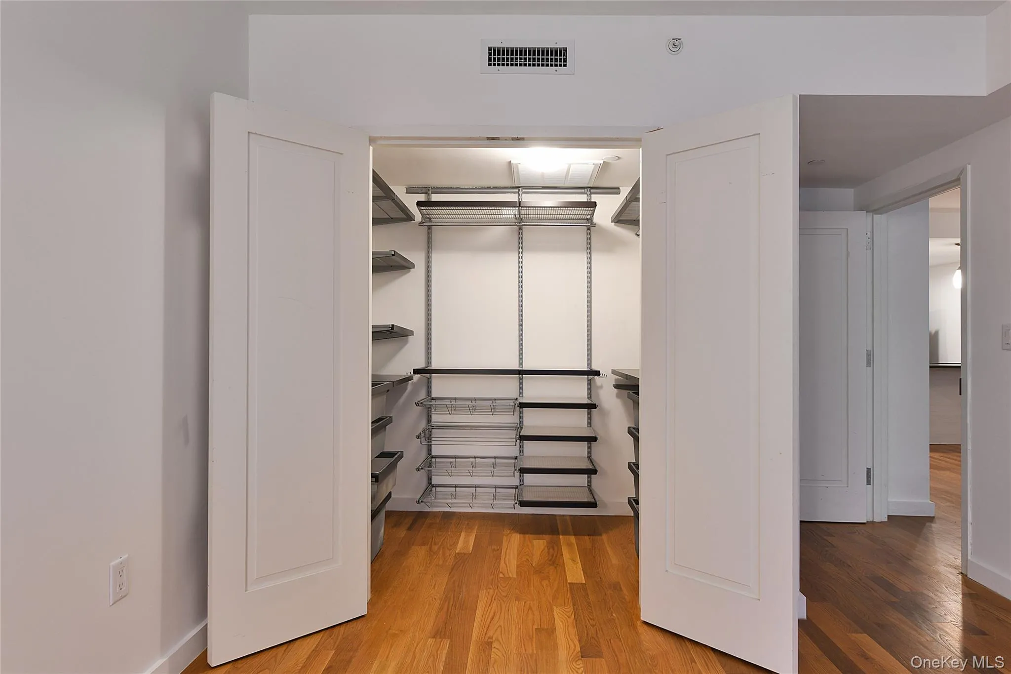 10620 70th Avenue, New York, NY, 1 Bedroom Bedrooms, 4 Rooms Rooms,1 BathroomBathrooms,Residential Lease,For Rent,70th,0,1052504 10620 70th Avenue, New York, NY, 1 Bedroom Bedrooms, 4 Rooms Rooms,1 BathroomBathrooms,Residential Lease,For Rent,70th,0,1052504