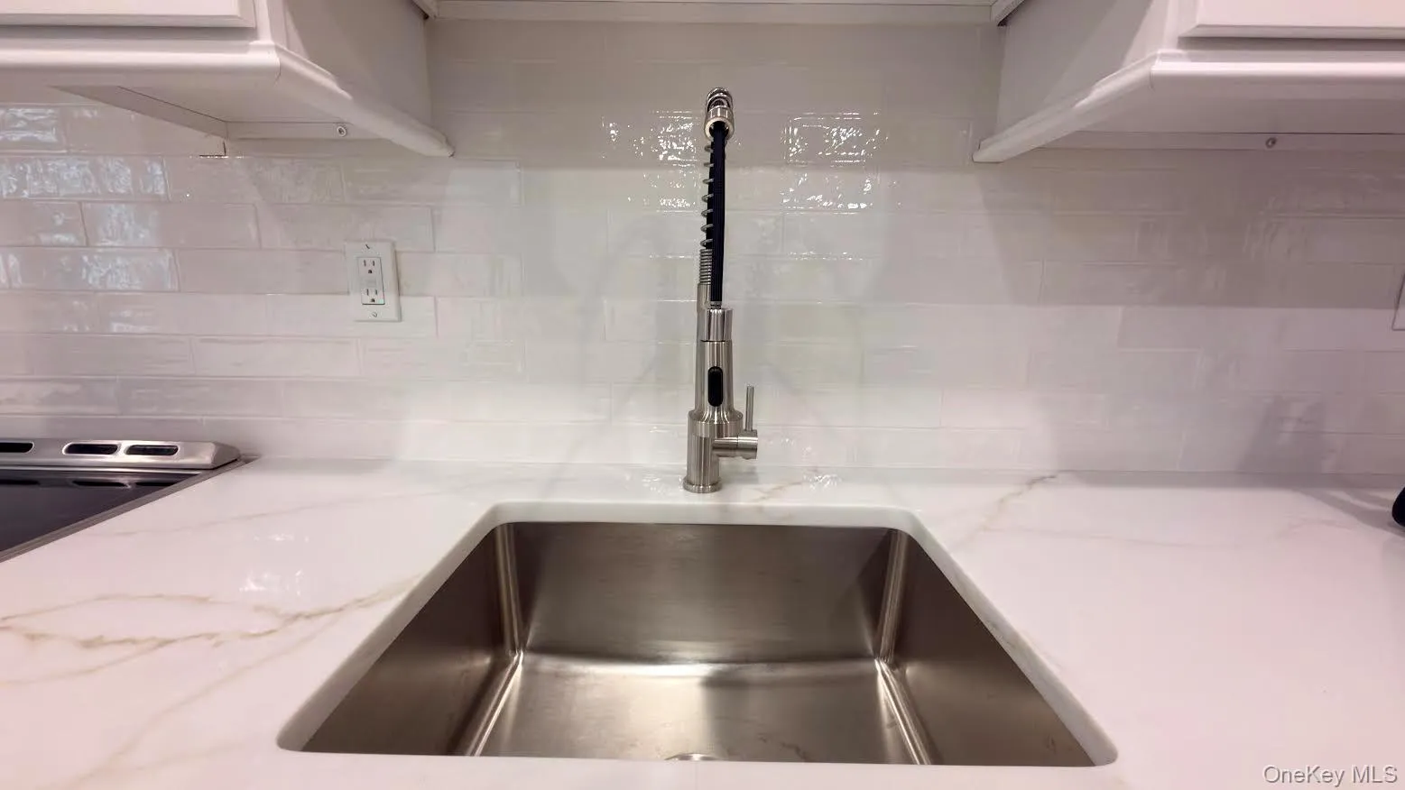 19 Bunkerhill Drive, Huntington, NY, 4 Bedrooms Bedrooms, 10 Rooms Rooms,2 BathroomsBathrooms,Residential Lease,For Rent,Bunkerhill,0,1052508 19 Bunkerhill Drive, Huntington, NY, 4 Bedrooms Bedrooms, 10 Rooms Rooms,2 BathroomsBathrooms,Residential Lease,For Rent,Bunkerhill,0,1052508