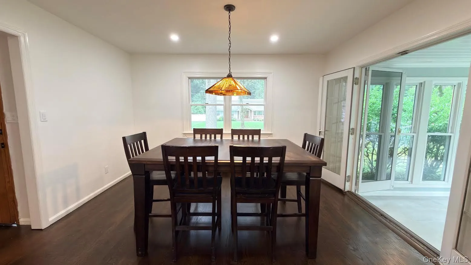 19 Bunkerhill Drive, Huntington, NY, 4 Bedrooms Bedrooms, 10 Rooms Rooms,2 BathroomsBathrooms,Residential Lease,For Rent,Bunkerhill,0,1052508 19 Bunkerhill Drive, Huntington, NY, 4 Bedrooms Bedrooms, 10 Rooms Rooms,2 BathroomsBathrooms,Residential Lease,For Rent,Bunkerhill,0,1052508