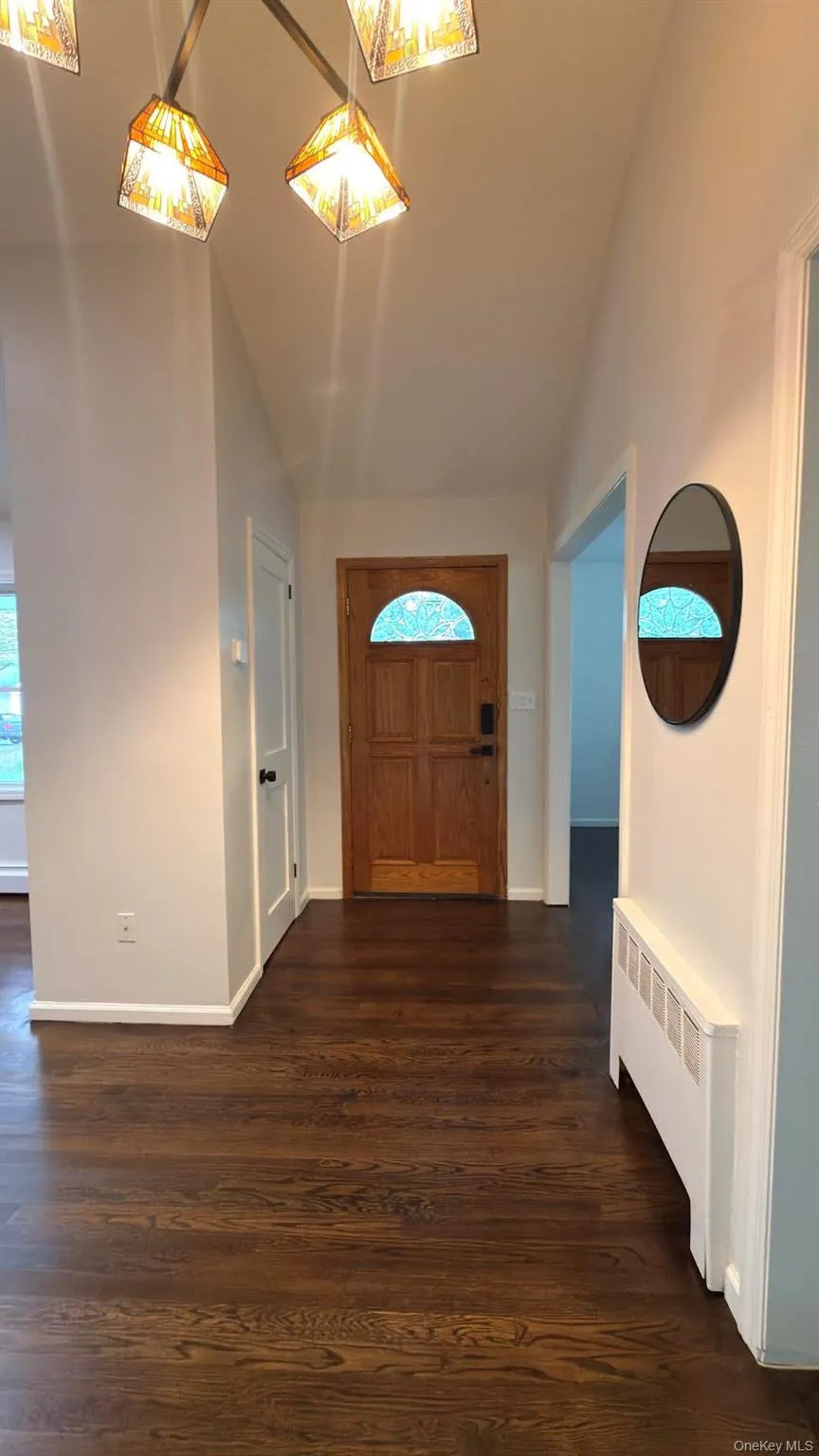 19 Bunkerhill Drive, Huntington, NY, 4 Bedrooms Bedrooms, 10 Rooms Rooms,2 BathroomsBathrooms,Residential Lease,For Rent,Bunkerhill,0,1052508 19 Bunkerhill Drive, Huntington, NY, 4 Bedrooms Bedrooms, 10 Rooms Rooms,2 BathroomsBathrooms,Residential Lease,For Rent,Bunkerhill,0,1052508