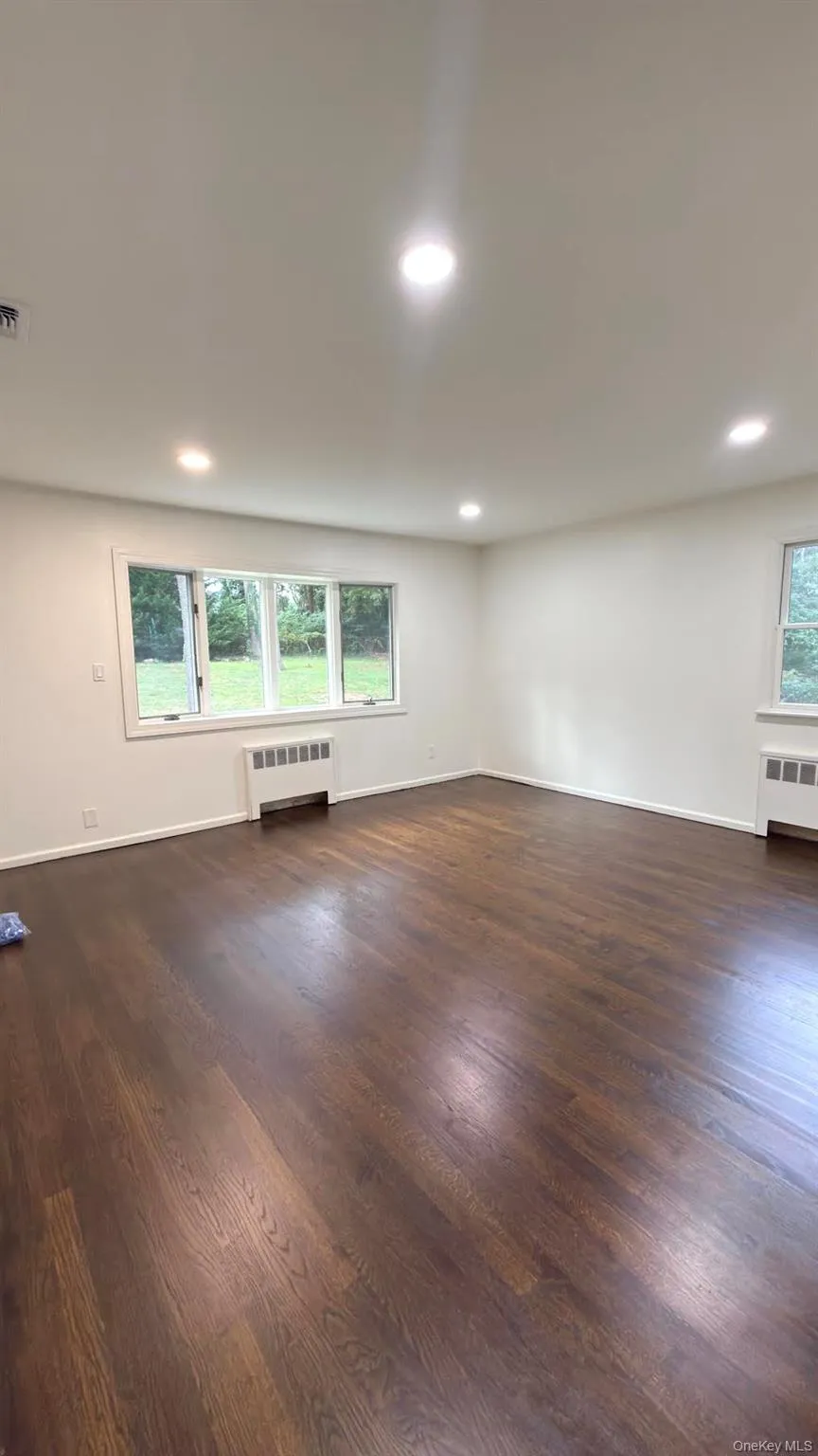 19 Bunkerhill Drive, Huntington, NY, 4 Bedrooms Bedrooms, 10 Rooms Rooms,2 BathroomsBathrooms,Residential Lease,For Rent,Bunkerhill,0,1052508 19 Bunkerhill Drive, Huntington, NY, 4 Bedrooms Bedrooms, 10 Rooms Rooms,2 BathroomsBathrooms,Residential Lease,For Rent,Bunkerhill,0,1052508