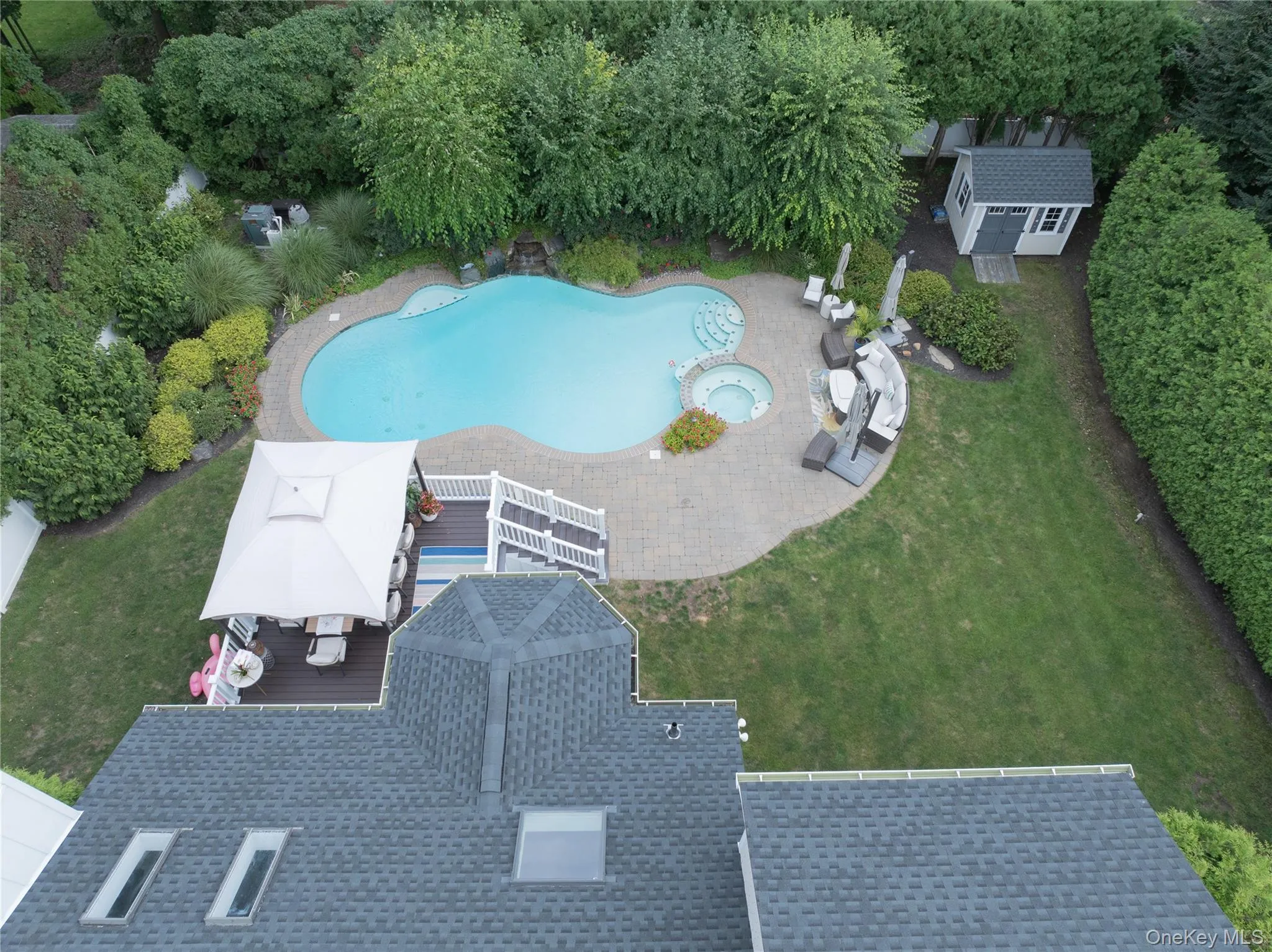 16 Lark Street, Orangetown, NY, 6 Bedrooms Bedrooms, 15 Rooms Rooms,3 BathroomsBathrooms,Residential,For Rent,Lark,0,1052513 16 Lark Street, Orangetown, NY, 6 Bedrooms Bedrooms, 15 Rooms Rooms,3 BathroomsBathrooms,Residential,For Rent,Lark,0,1052513