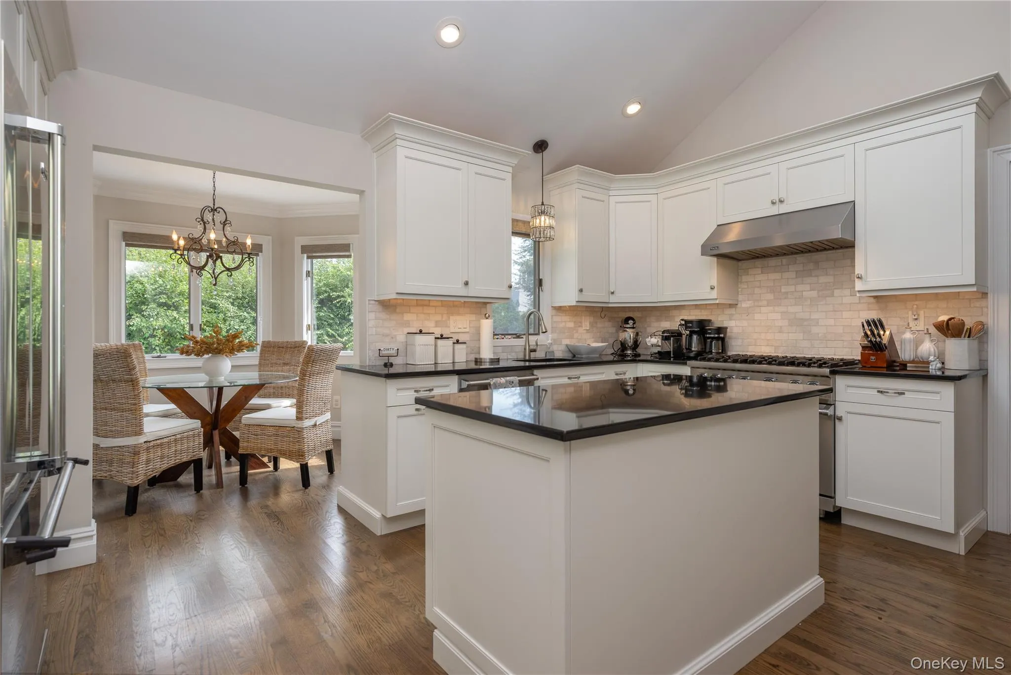 16 Lark Street, Orangetown, NY, 6 Bedrooms Bedrooms, 15 Rooms Rooms,3 BathroomsBathrooms,Residential,For Rent,Lark,0,1052513 16 Lark Street, Orangetown, NY, 6 Bedrooms Bedrooms, 15 Rooms Rooms,3 BathroomsBathrooms,Residential,For Rent,Lark,0,1052513