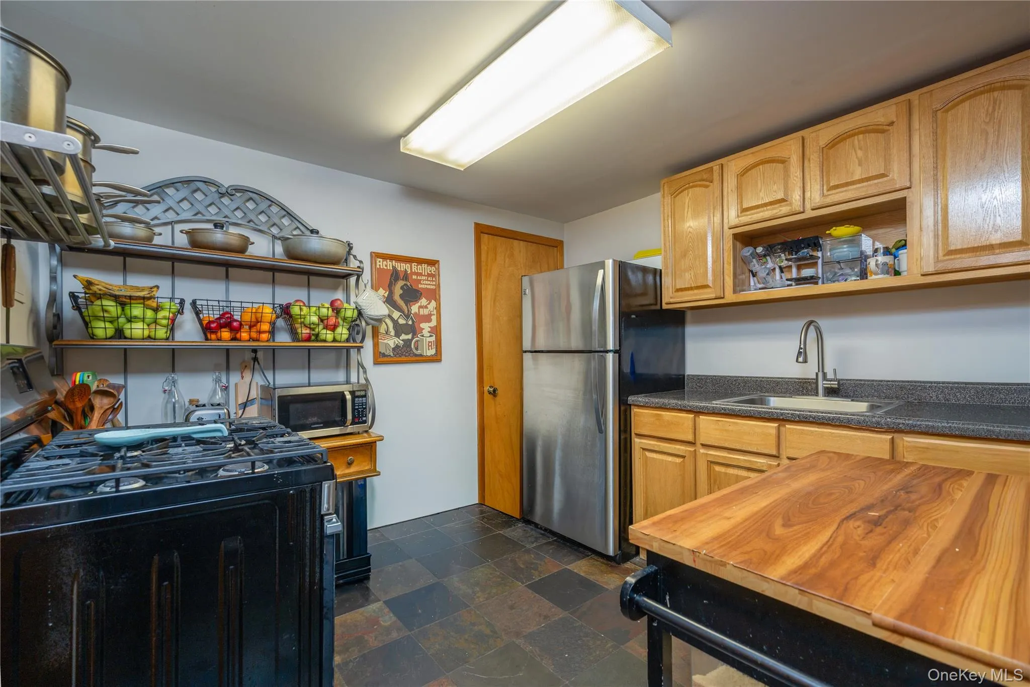 16 Lark Street, Orangetown, NY, 6 Bedrooms Bedrooms, 15 Rooms Rooms,3 BathroomsBathrooms,Residential,For Rent,Lark,0,1052513 16 Lark Street, Orangetown, NY, 6 Bedrooms Bedrooms, 15 Rooms Rooms,3 BathroomsBathrooms,Residential,For Rent,Lark,0,1052513