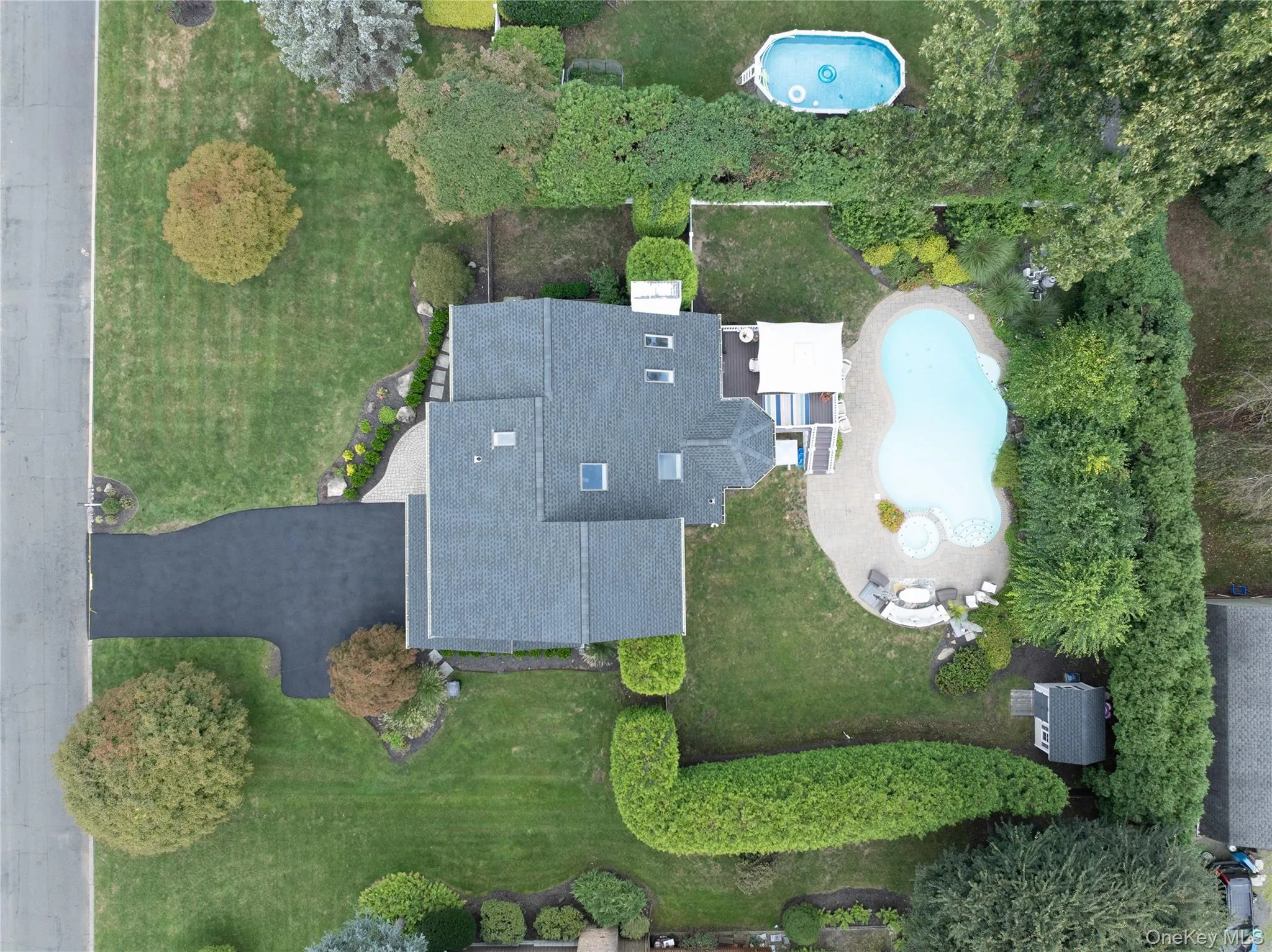 16 Lark Street, Orangetown, NY, 6 Bedrooms Bedrooms, 15 Rooms Rooms,3 BathroomsBathrooms,Residential,For Rent,Lark,0,1052513 16 Lark Street, Orangetown, NY, 6 Bedrooms Bedrooms, 15 Rooms Rooms,3 BathroomsBathrooms,Residential,For Rent,Lark,0,1052513