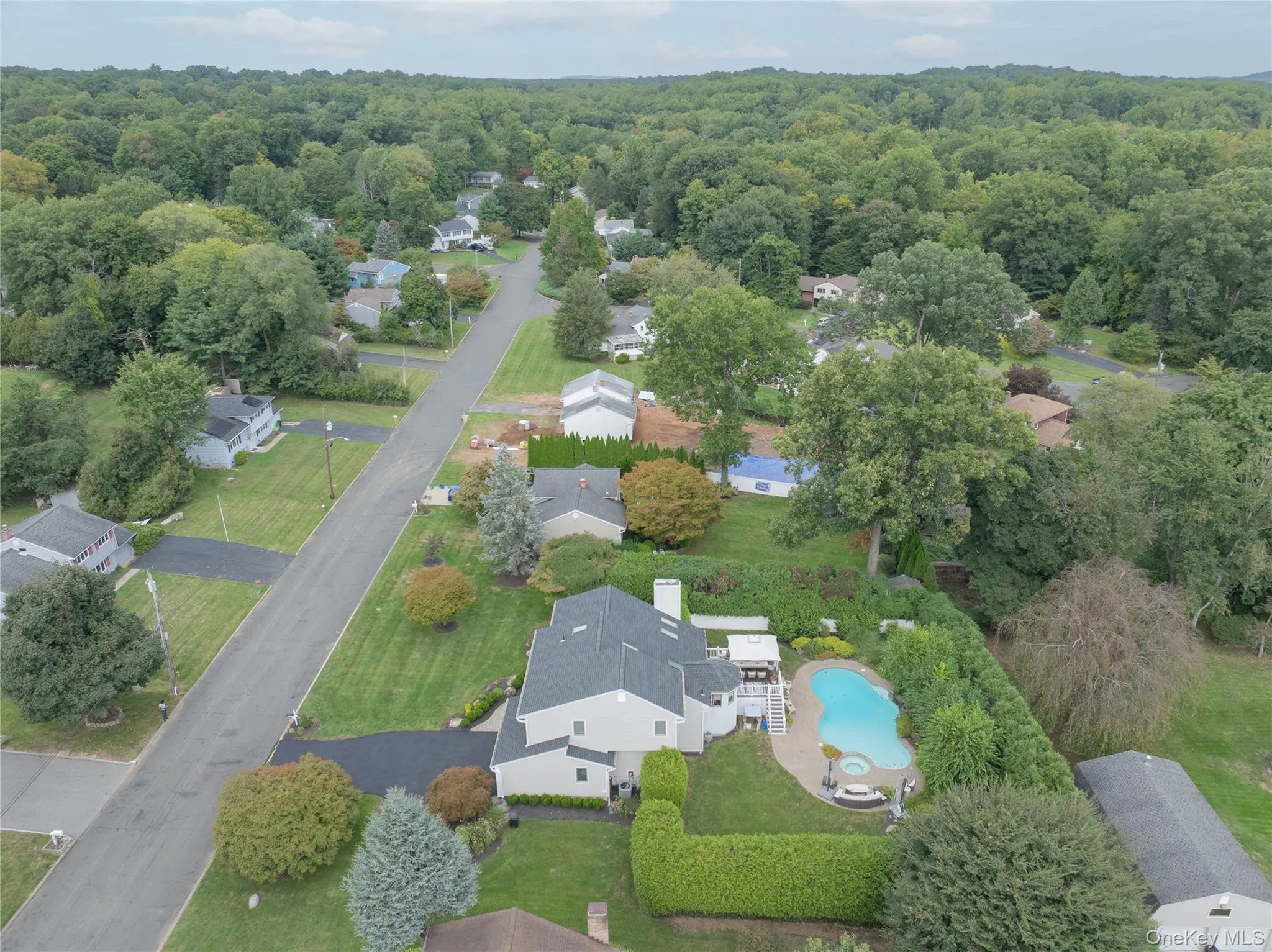 16 Lark Street, Orangetown, NY, 6 Bedrooms Bedrooms, 15 Rooms Rooms,3 BathroomsBathrooms,Residential,For Rent,Lark,0,1052513 16 Lark Street, Orangetown, NY, 6 Bedrooms Bedrooms, 15 Rooms Rooms,3 BathroomsBathrooms,Residential,For Rent,Lark,0,1052513