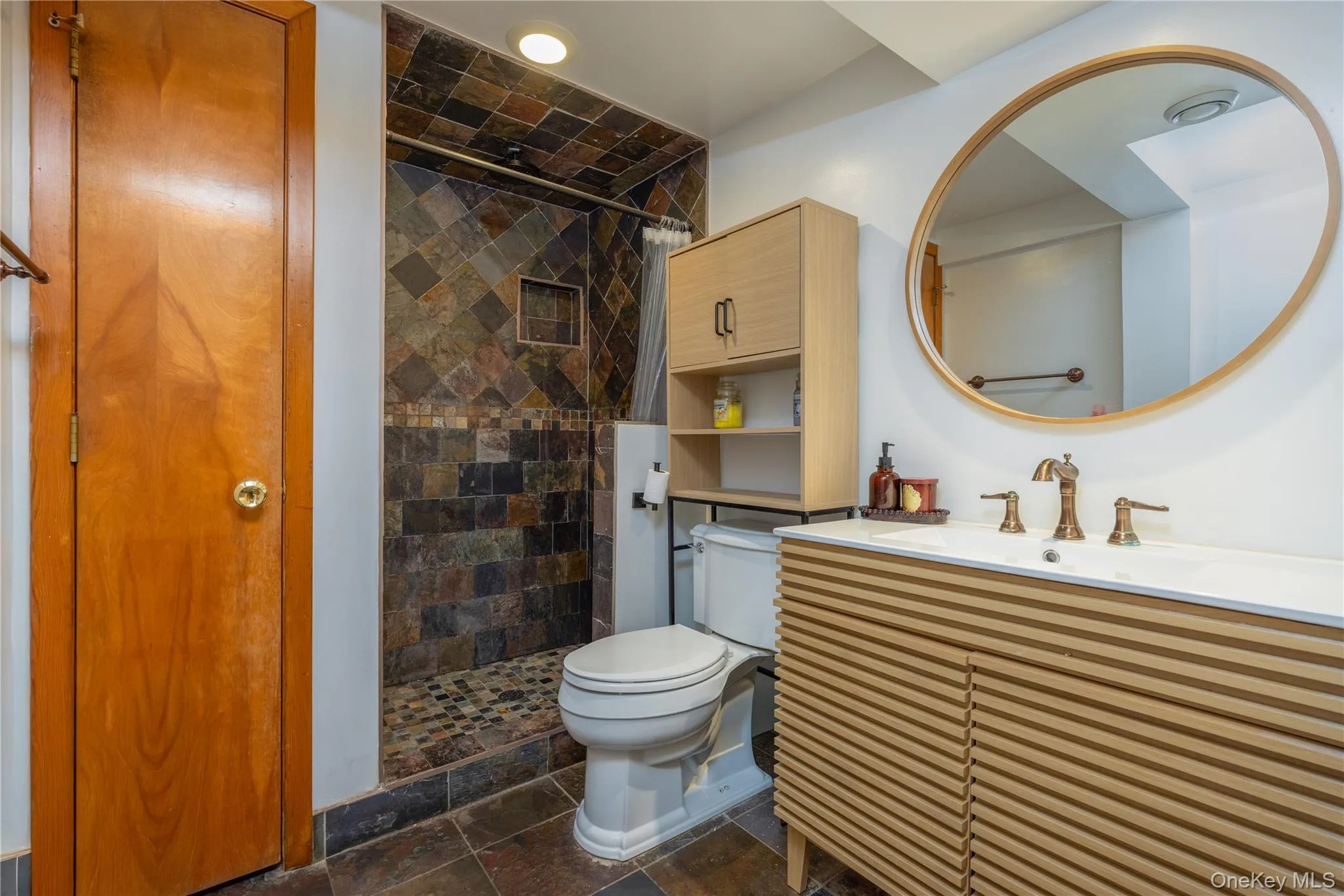 16 Lark Street, Orangetown, NY, 6 Bedrooms Bedrooms, 15 Rooms Rooms,3 BathroomsBathrooms,Residential,For Rent,Lark,0,1052513 16 Lark Street, Orangetown, NY, 6 Bedrooms Bedrooms, 15 Rooms Rooms,3 BathroomsBathrooms,Residential,For Rent,Lark,0,1052513