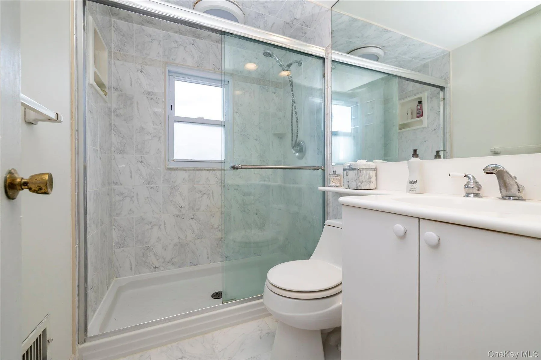 87 Woods Avenue, Hempstead, NY, 4 Bedrooms Bedrooms, 8 Rooms Rooms,2 BathroomsBathrooms,Residential,For Rent,Woods,0,1052514 87 Woods Avenue, Hempstead, NY, 4 Bedrooms Bedrooms, 8 Rooms Rooms,2 BathroomsBathrooms,Residential,For Rent,Woods,0,1052514
