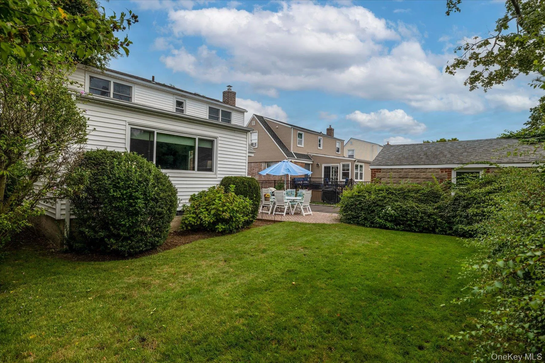 87 Woods Avenue, Hempstead, NY, 4 Bedrooms Bedrooms, 8 Rooms Rooms,2 BathroomsBathrooms,Residential,For Rent,Woods,0,1052514 87 Woods Avenue, Hempstead, NY, 4 Bedrooms Bedrooms, 8 Rooms Rooms,2 BathroomsBathrooms,Residential,For Rent,Woods,0,1052514